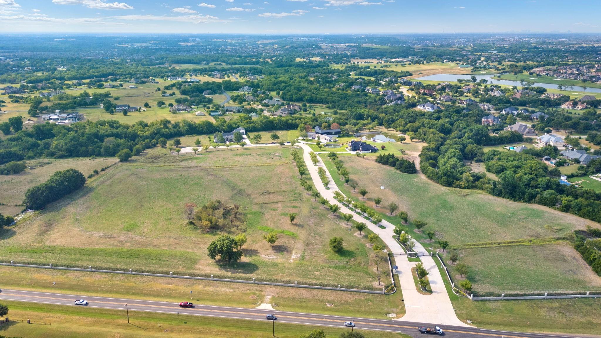 main property photo 6