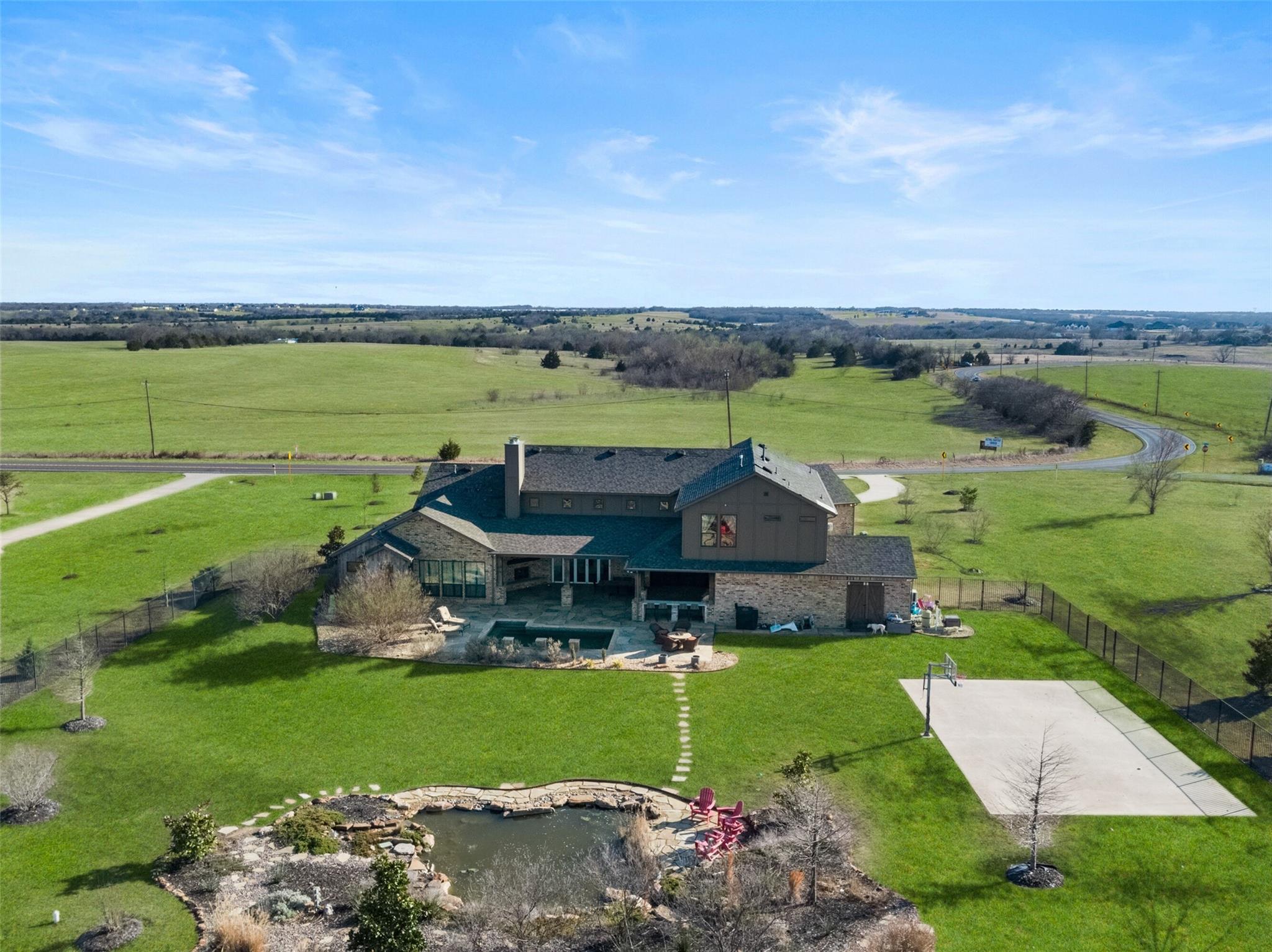 main property photo 39