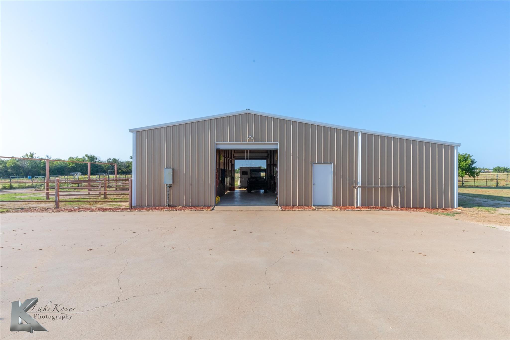 main property photo 31
