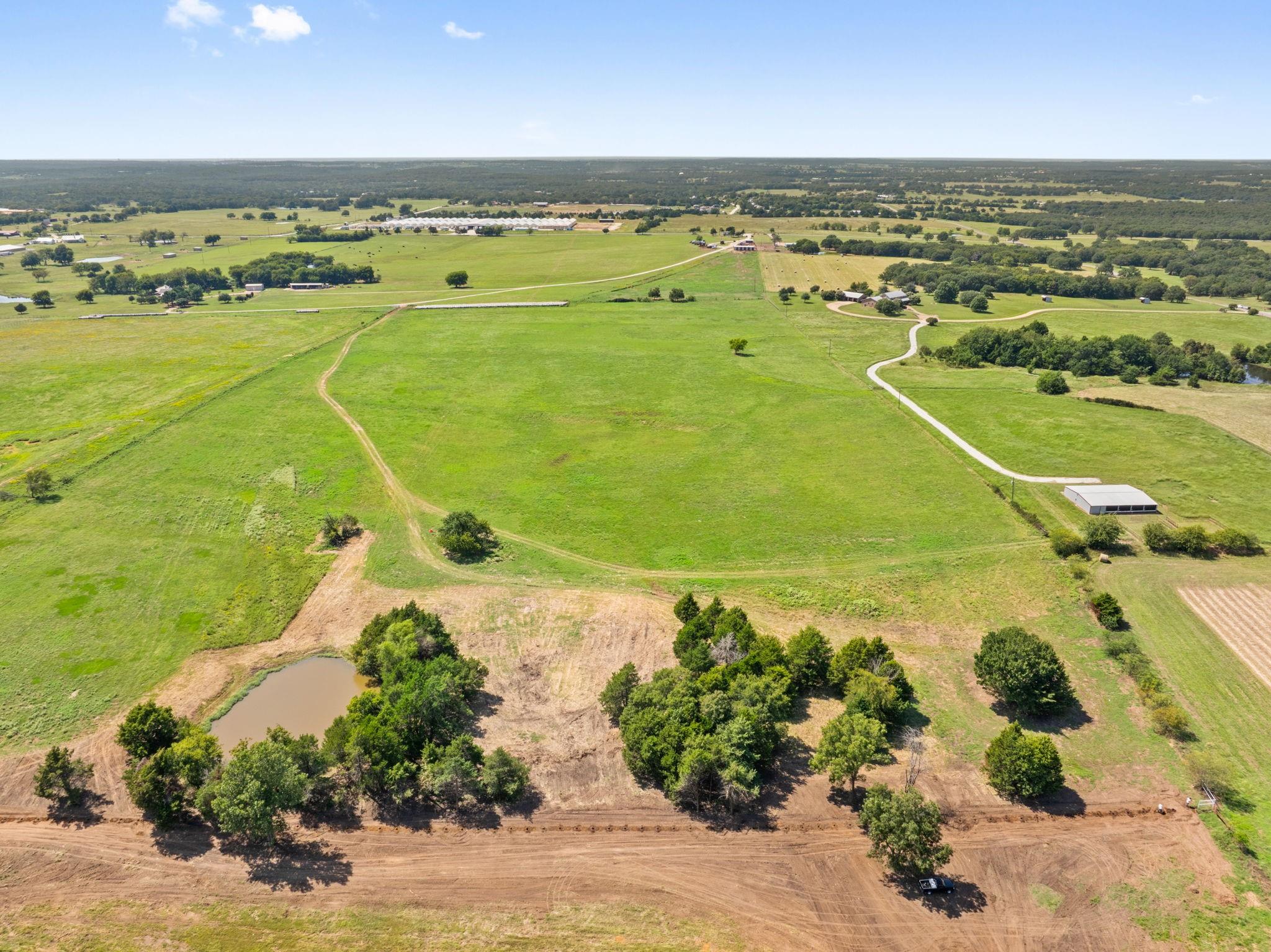 main property photo 31