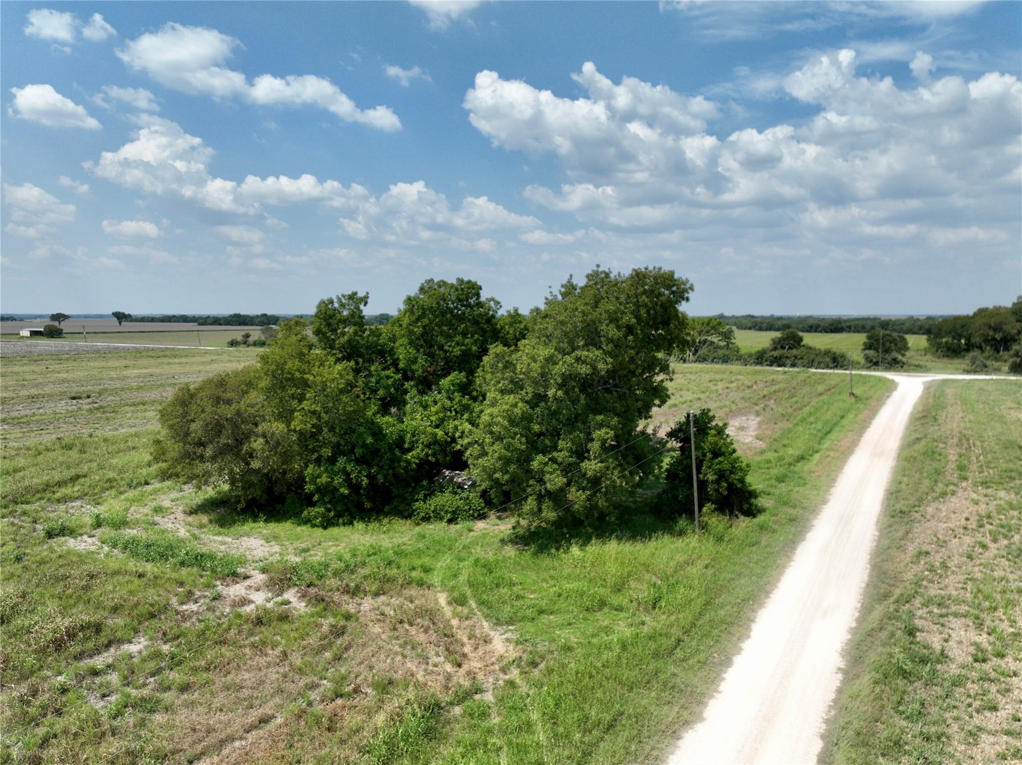 main property photo 15