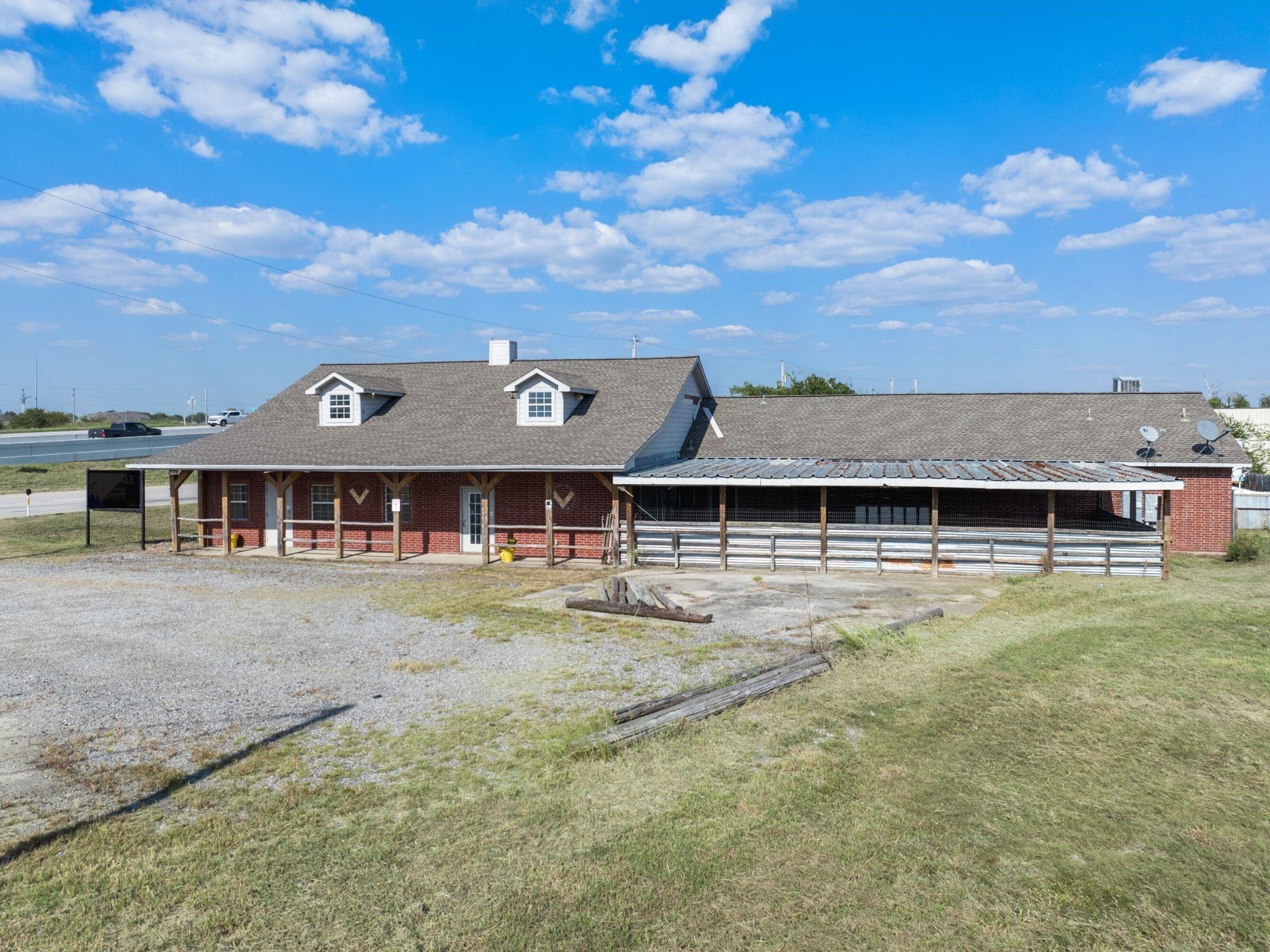 main property photo 8