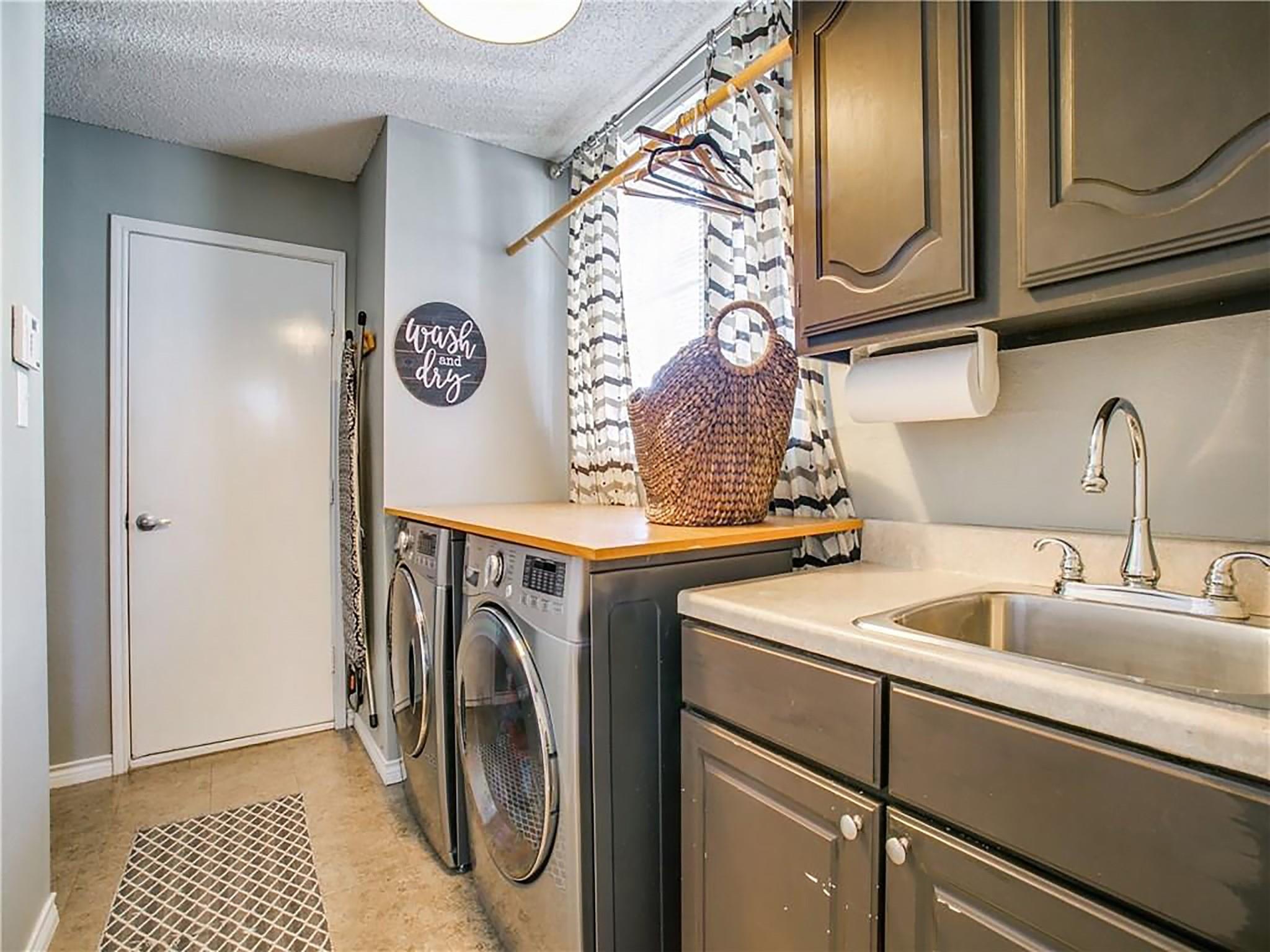 property viewer photo 13