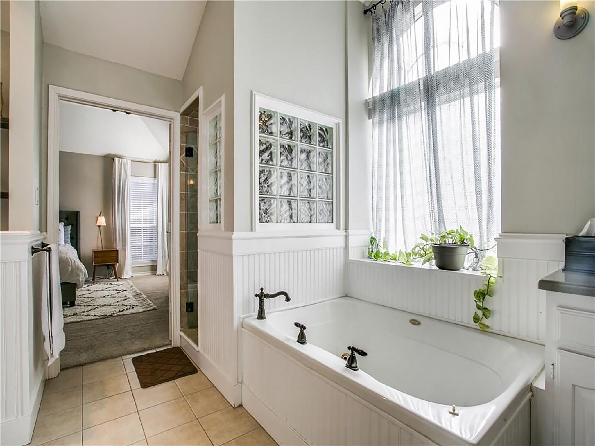 property viewer photo 16