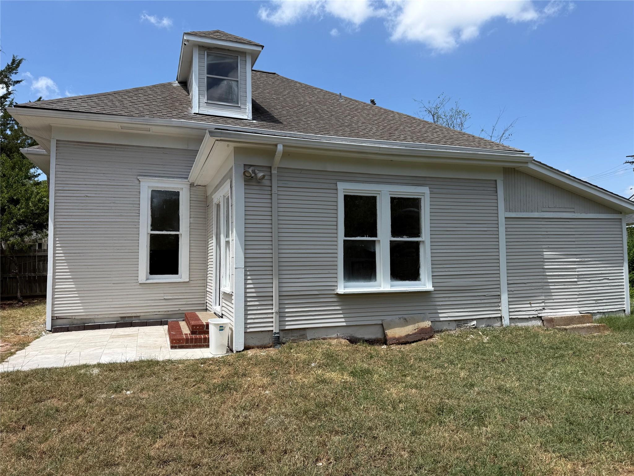 main property photo 22
