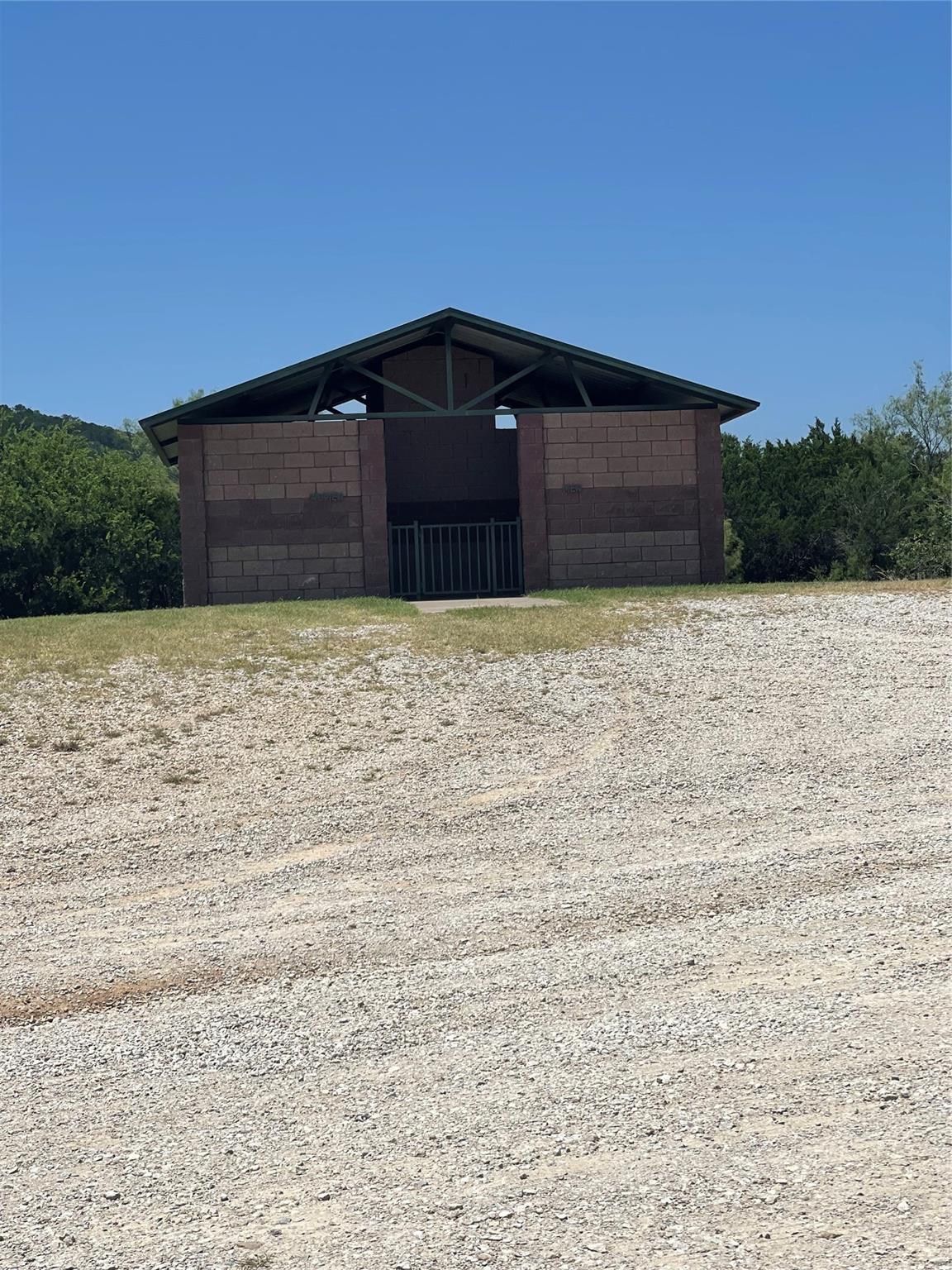 main property photo 36