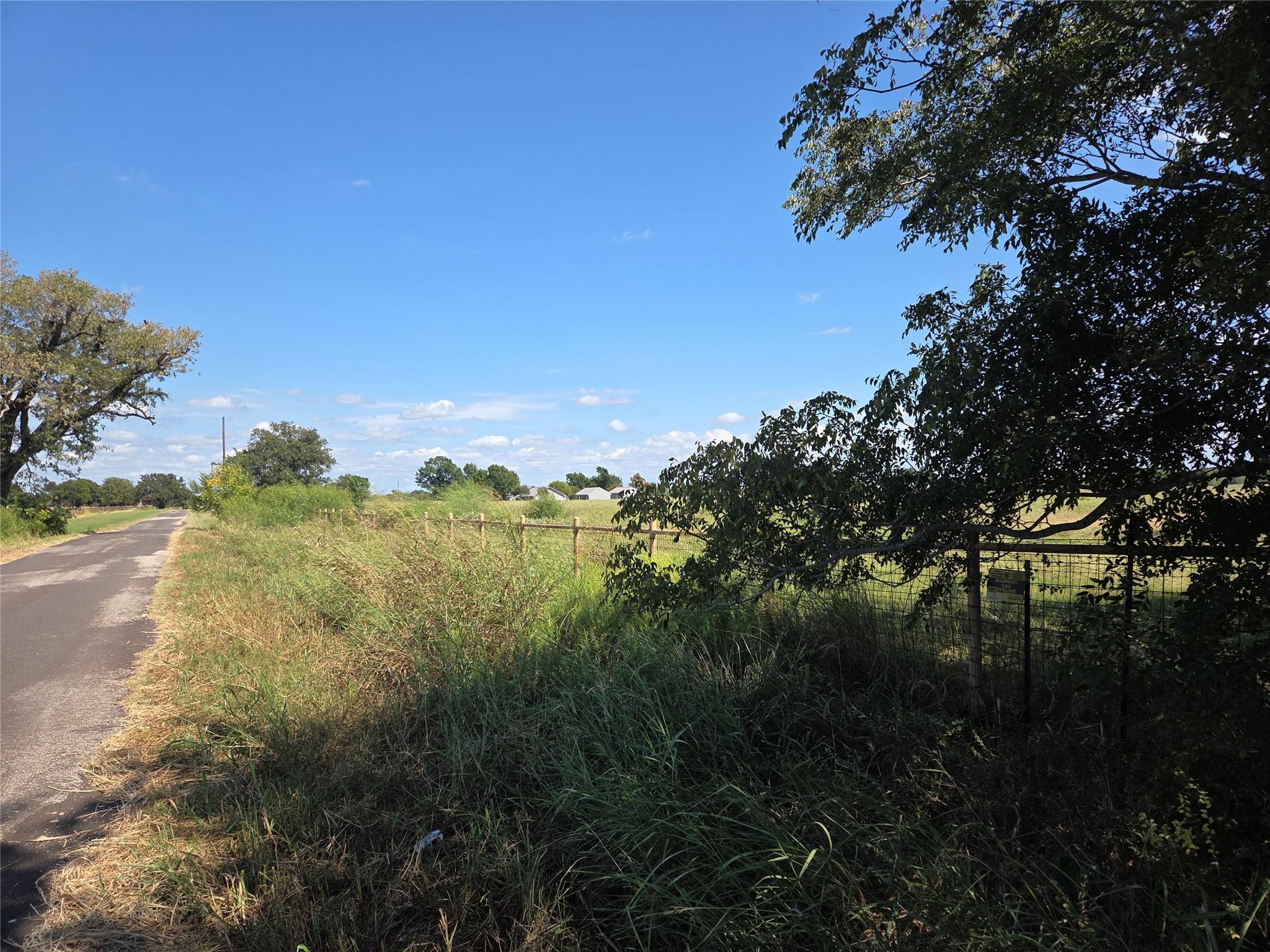 main property photo 9