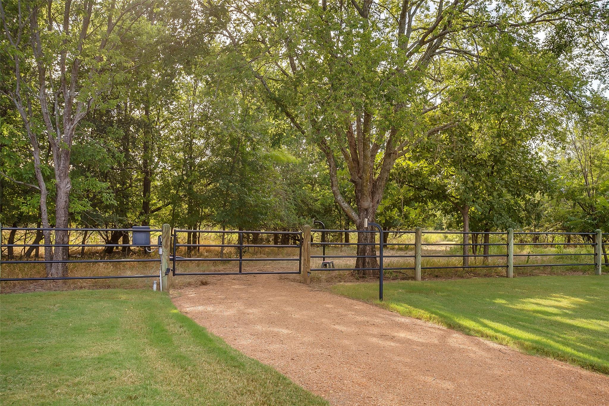 main property photo 37