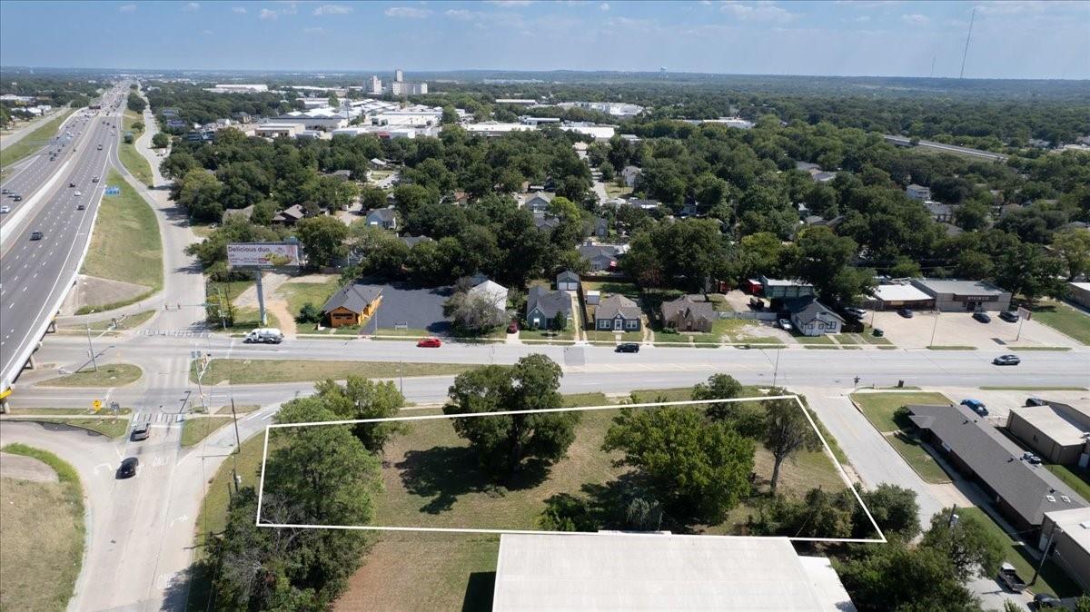 main property photo 13
