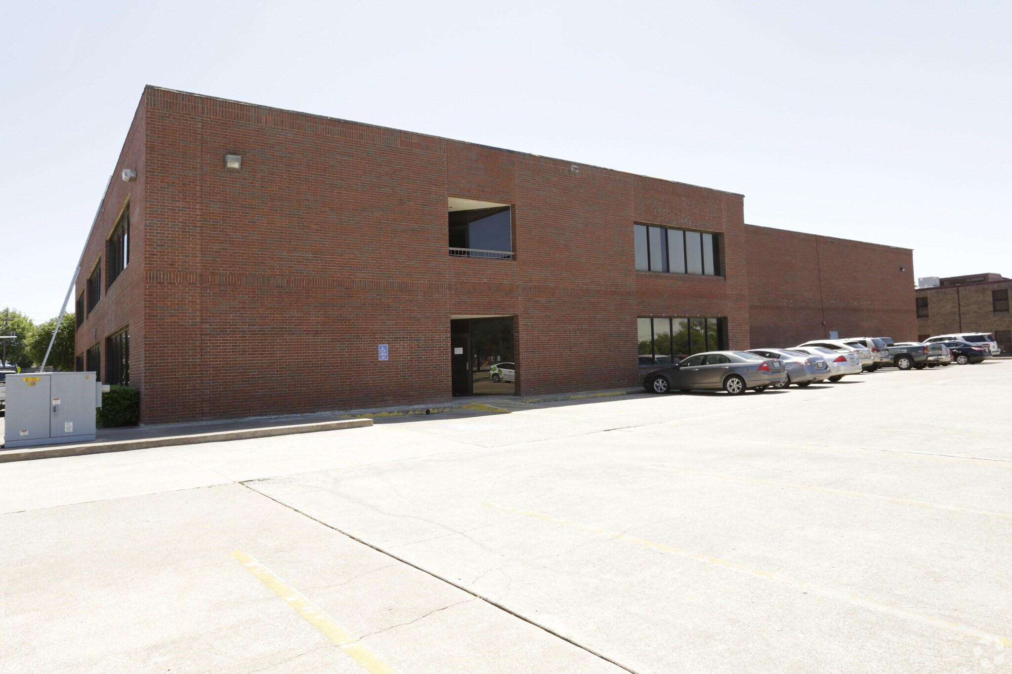 main property photo 10