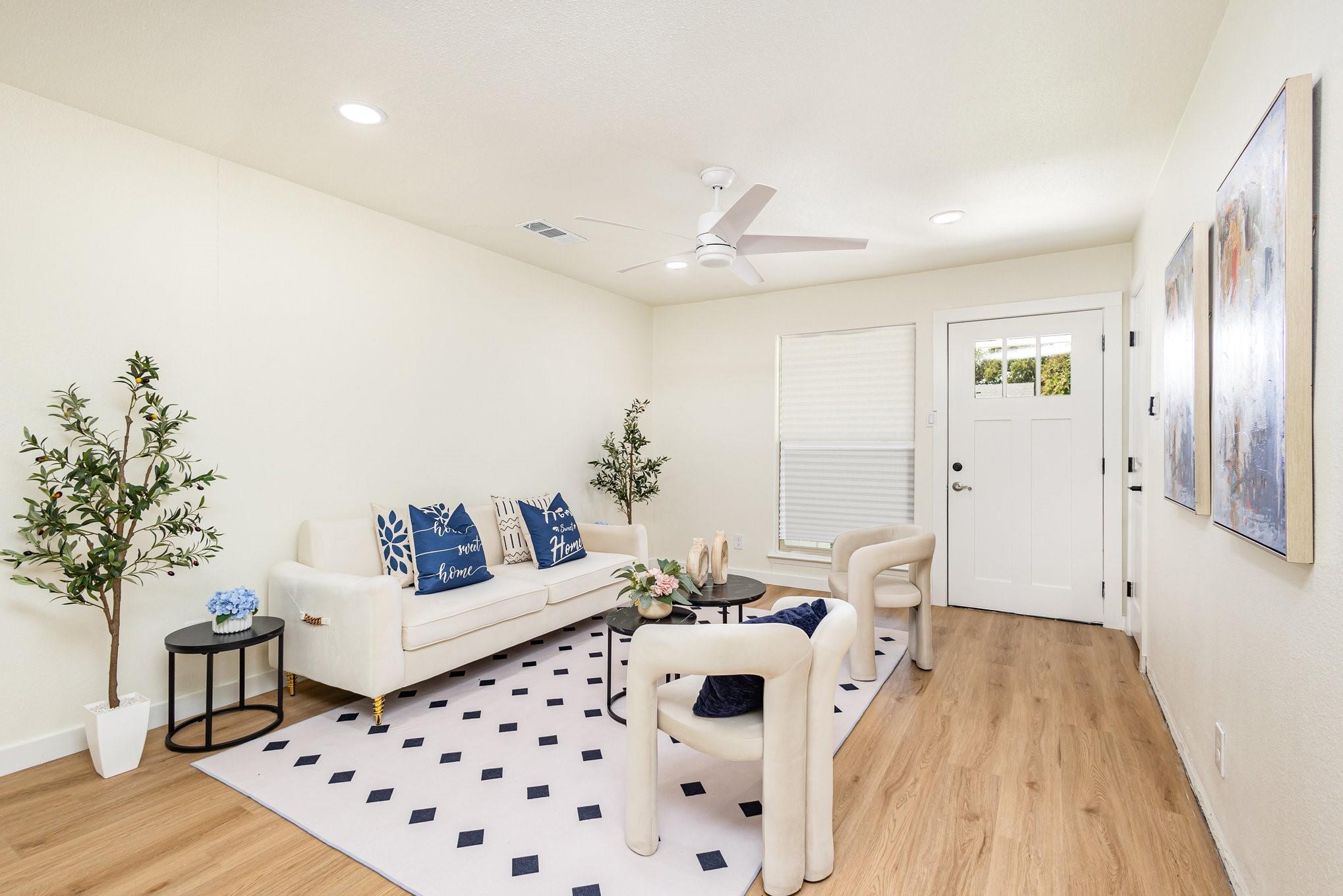 property viewer photo 2