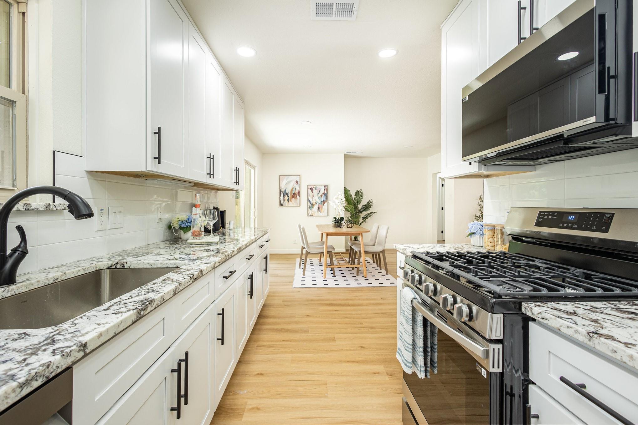 property viewer photo 5
