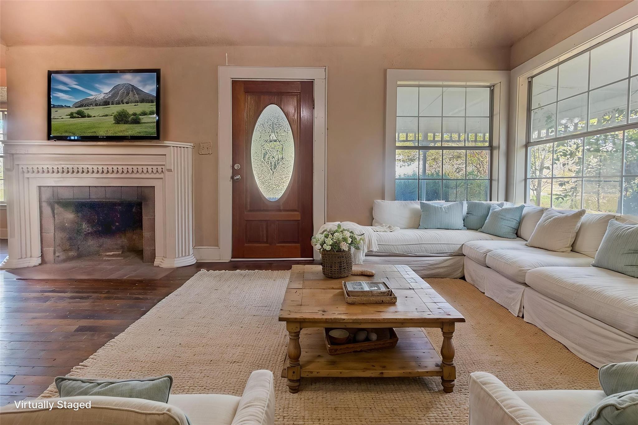 main property photo 8