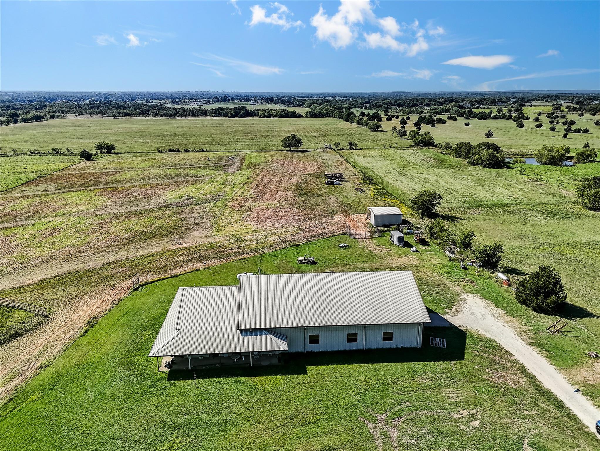 main property photo 6