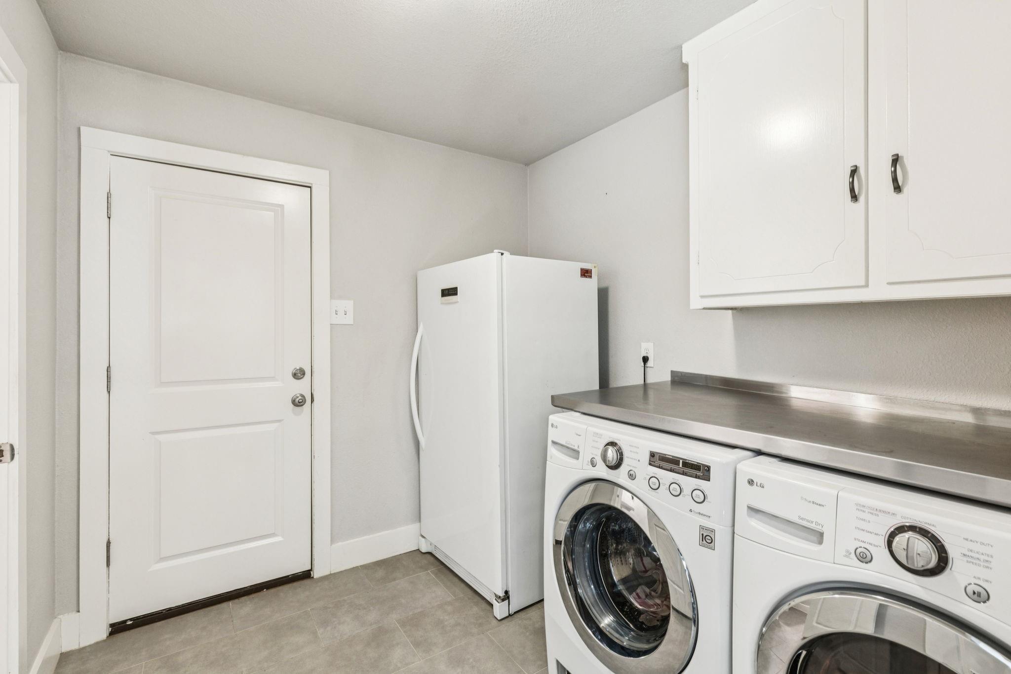 property viewer photo 19