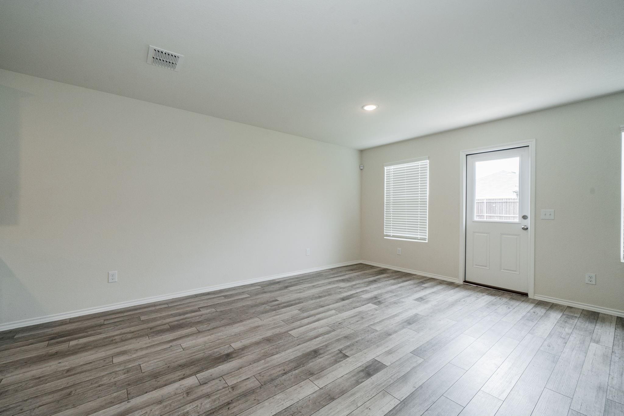 property viewer photo 15
