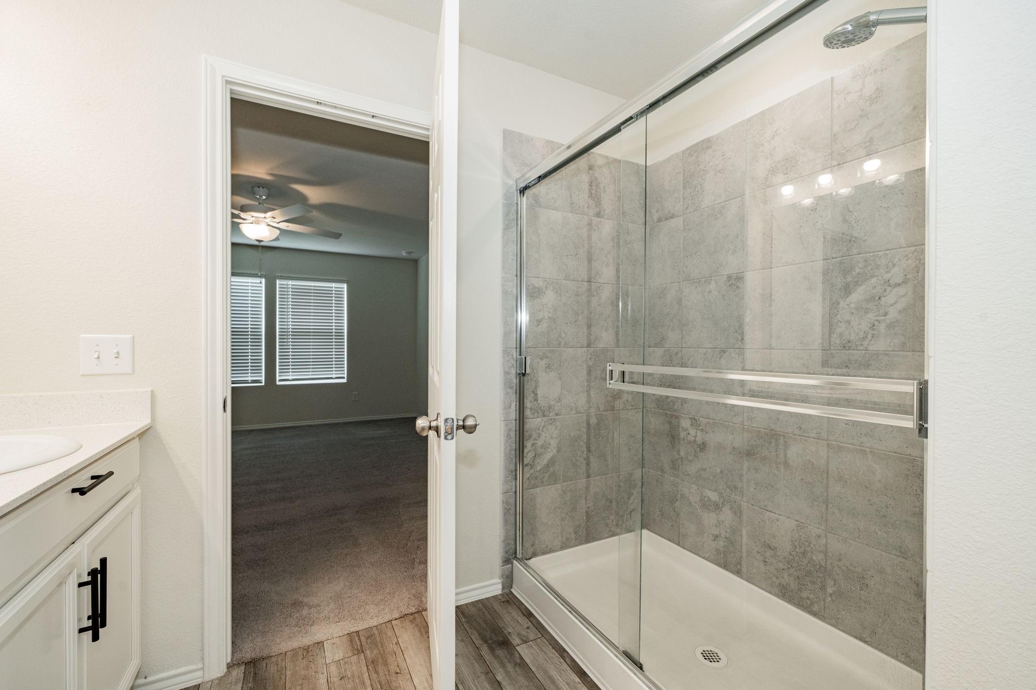 property viewer photo 22
