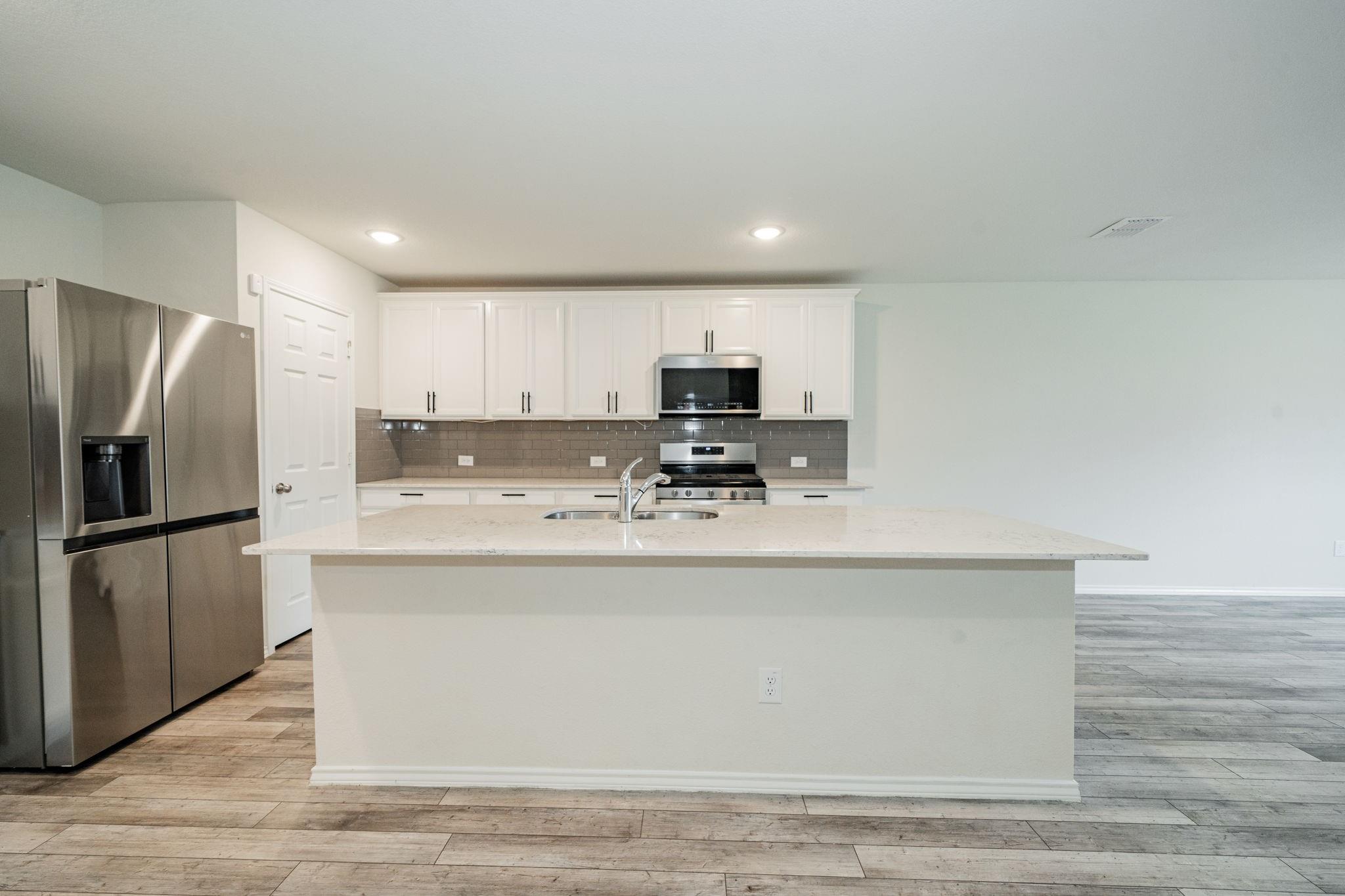 property viewer photo 9
