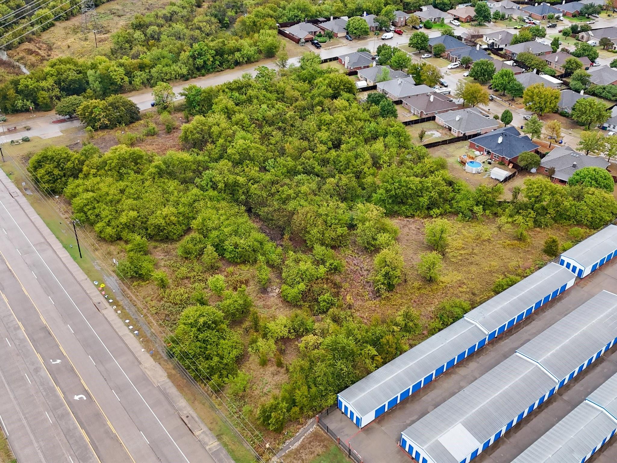 main property photo 13