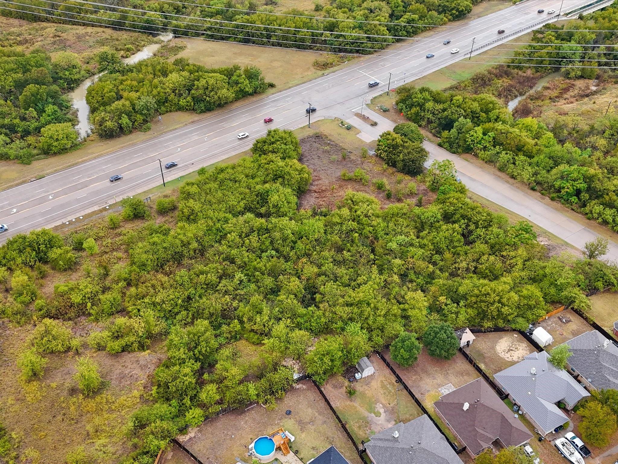 main property photo 15