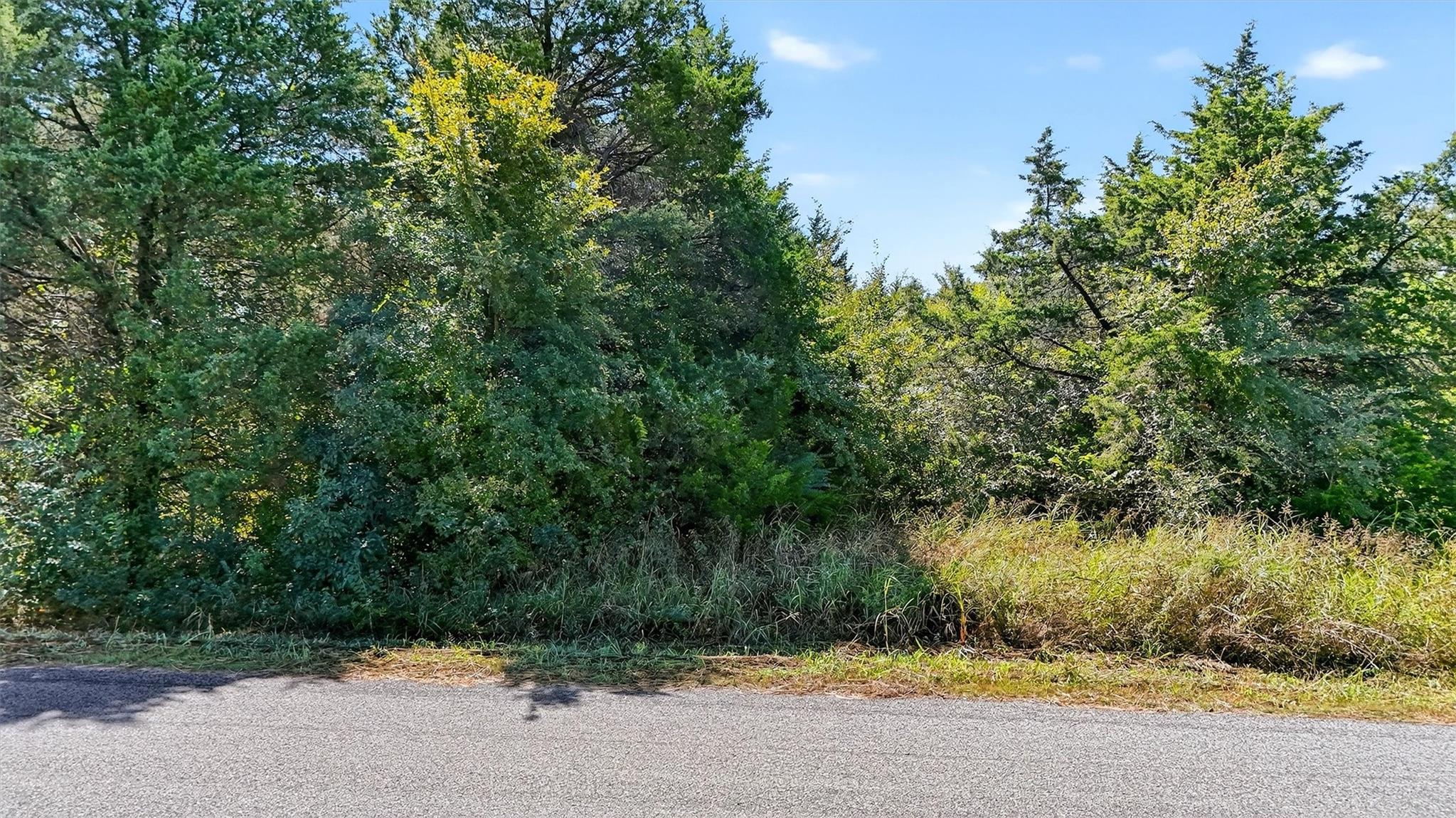 main property photo 16