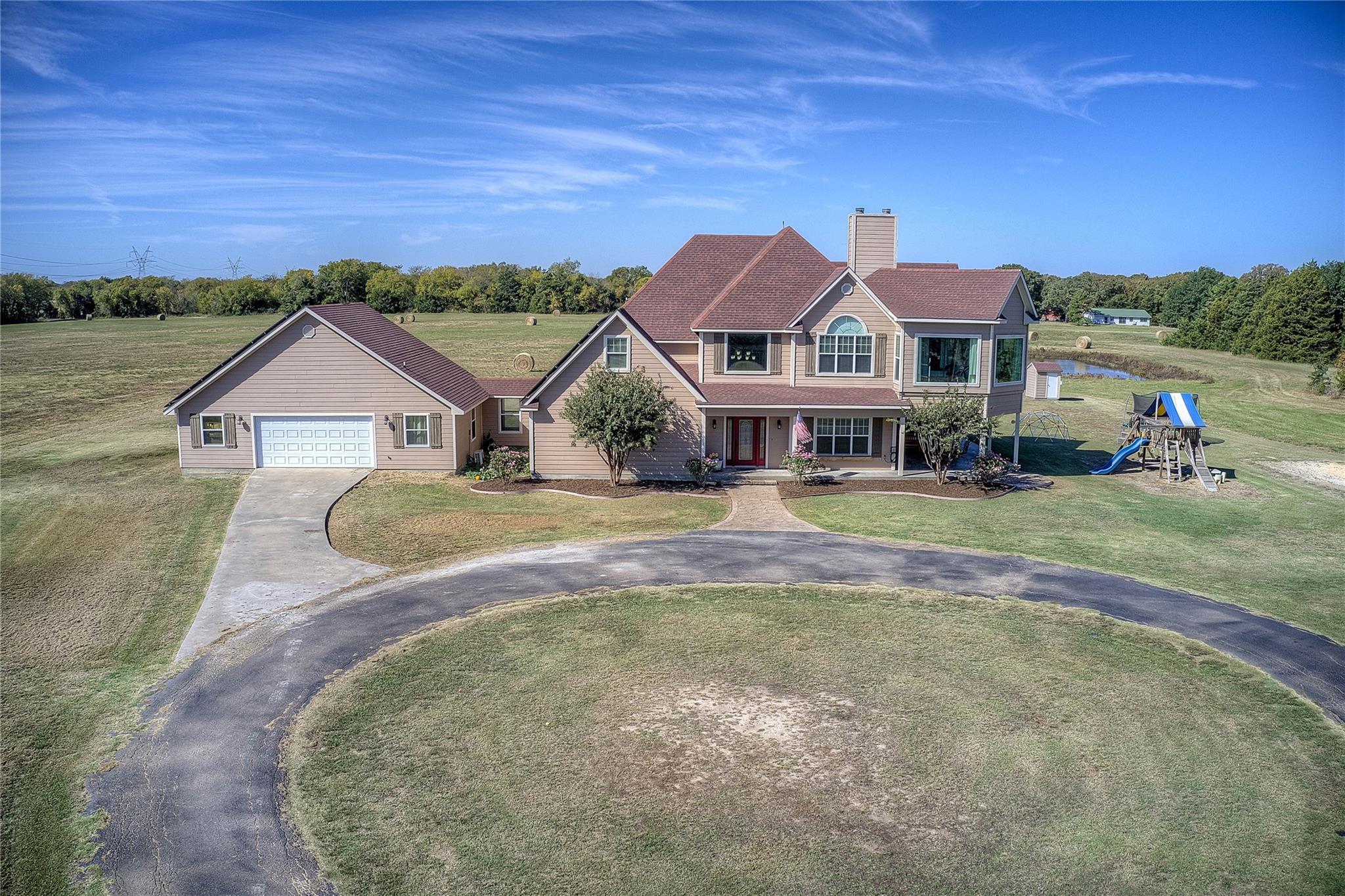 main property photo 5