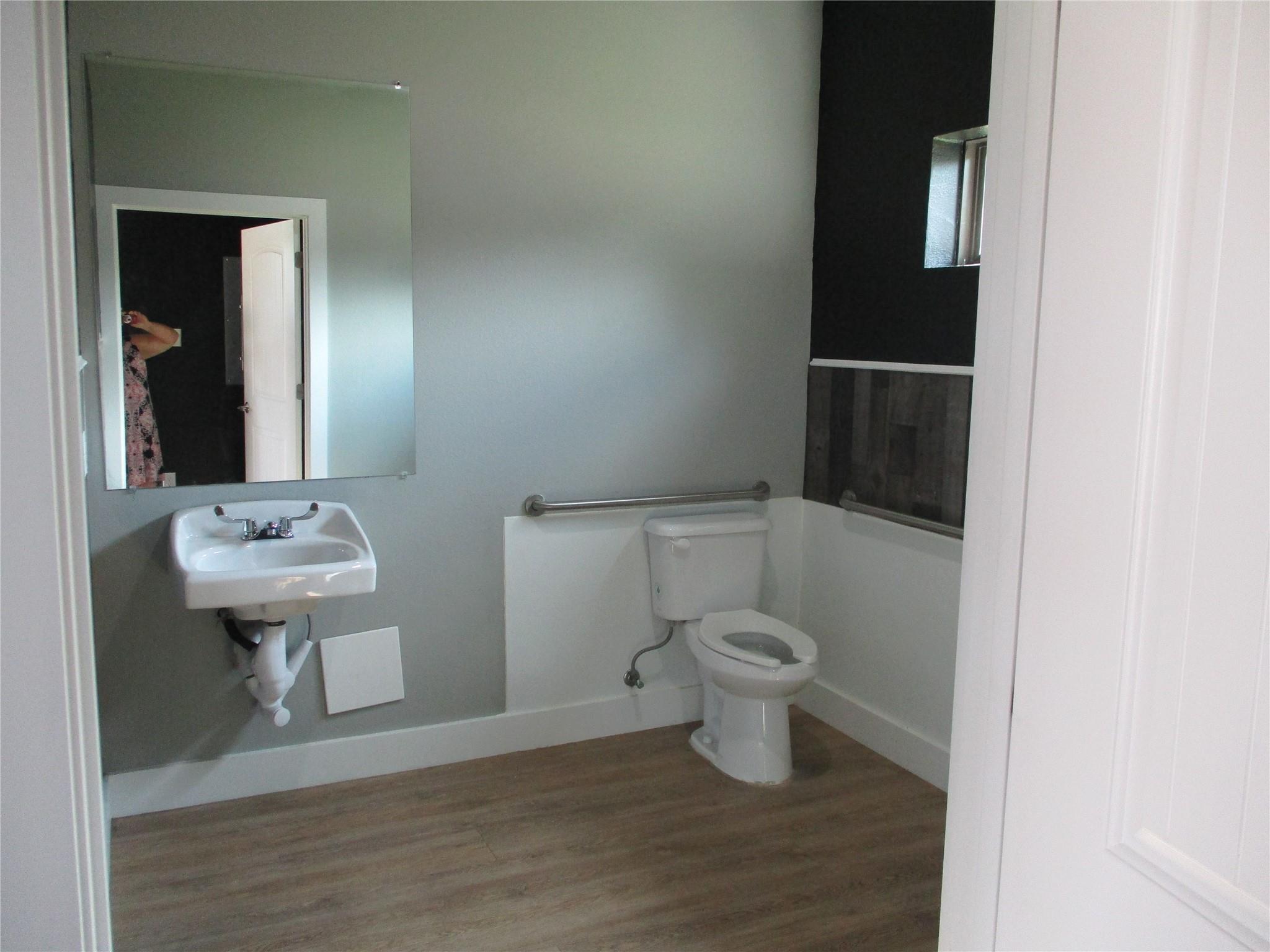 main property photo 7