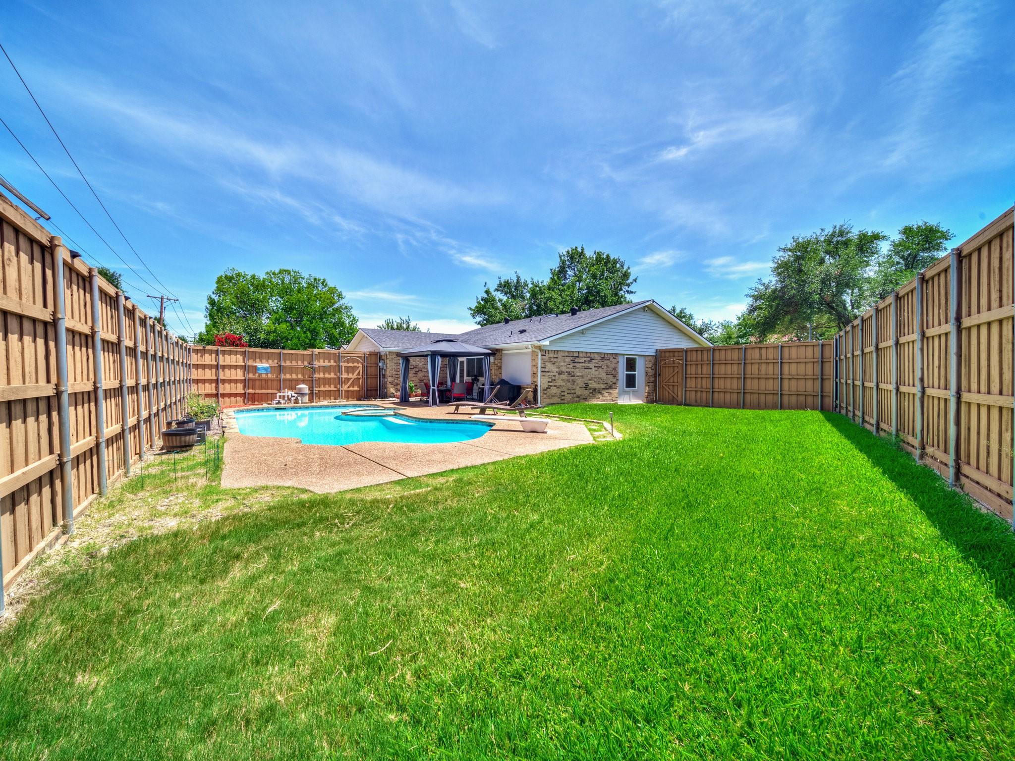property viewer photo 2