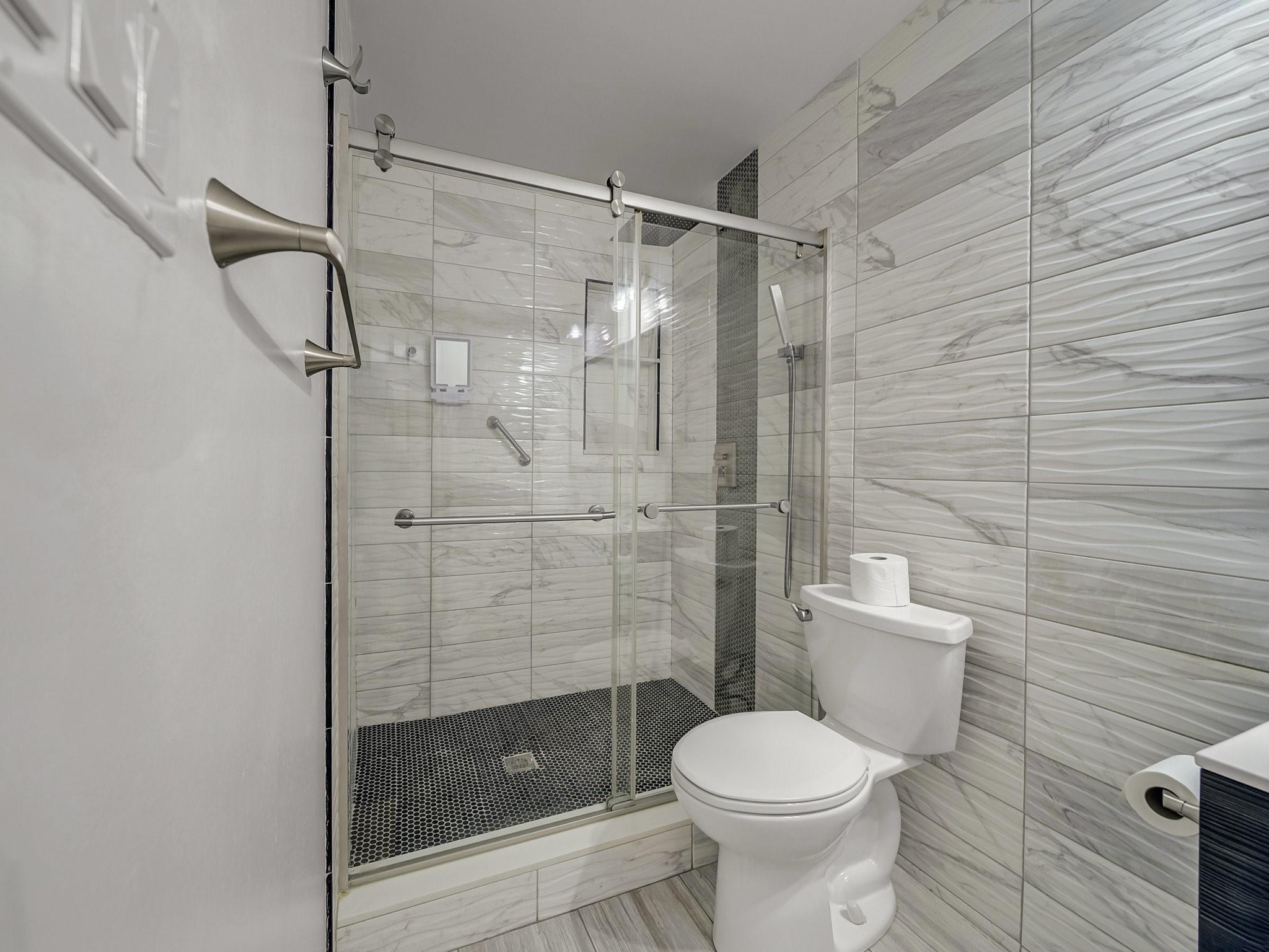 property viewer photo 20