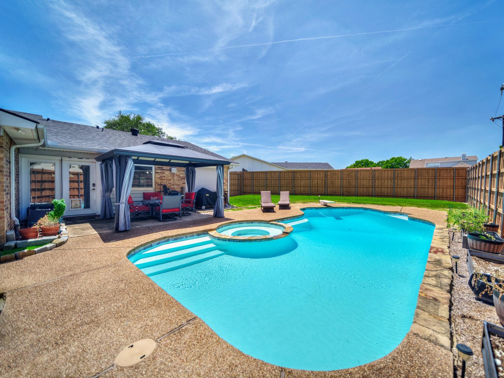 property viewer photo 27