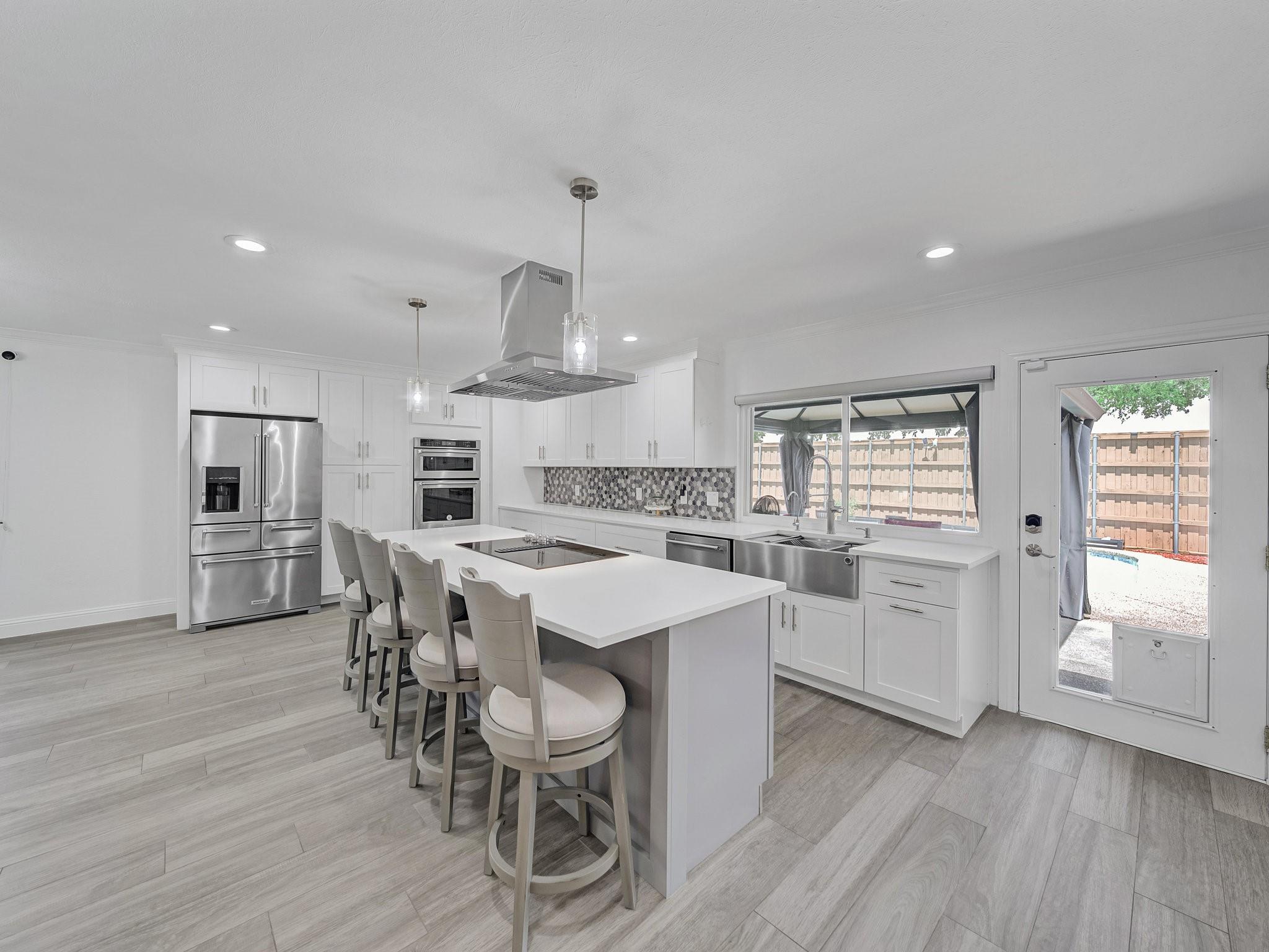 property viewer photo 3