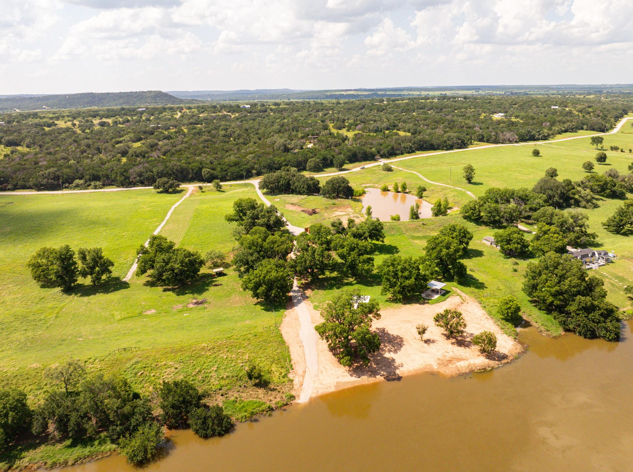 main property photo 34