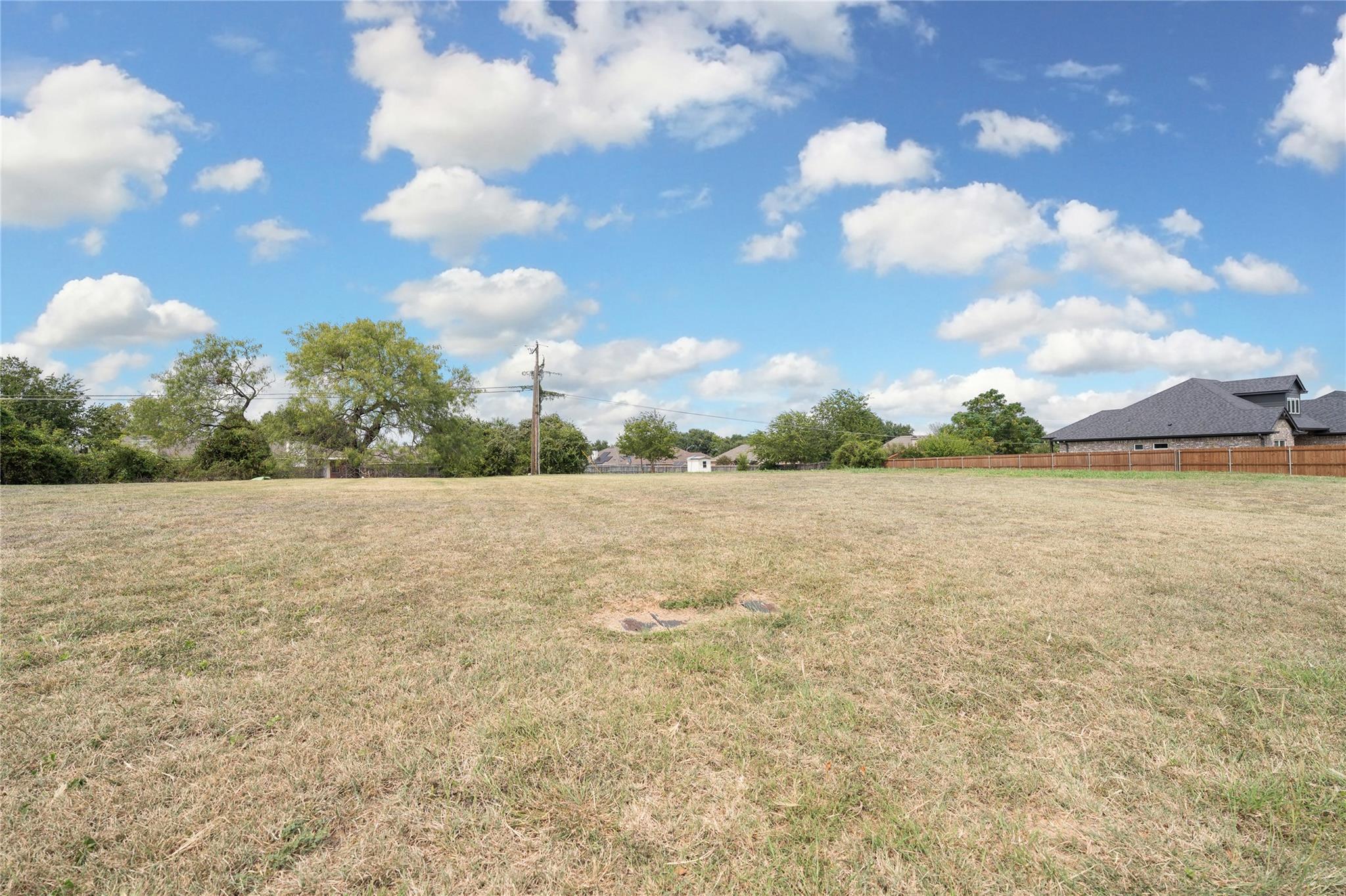 main property photo 21