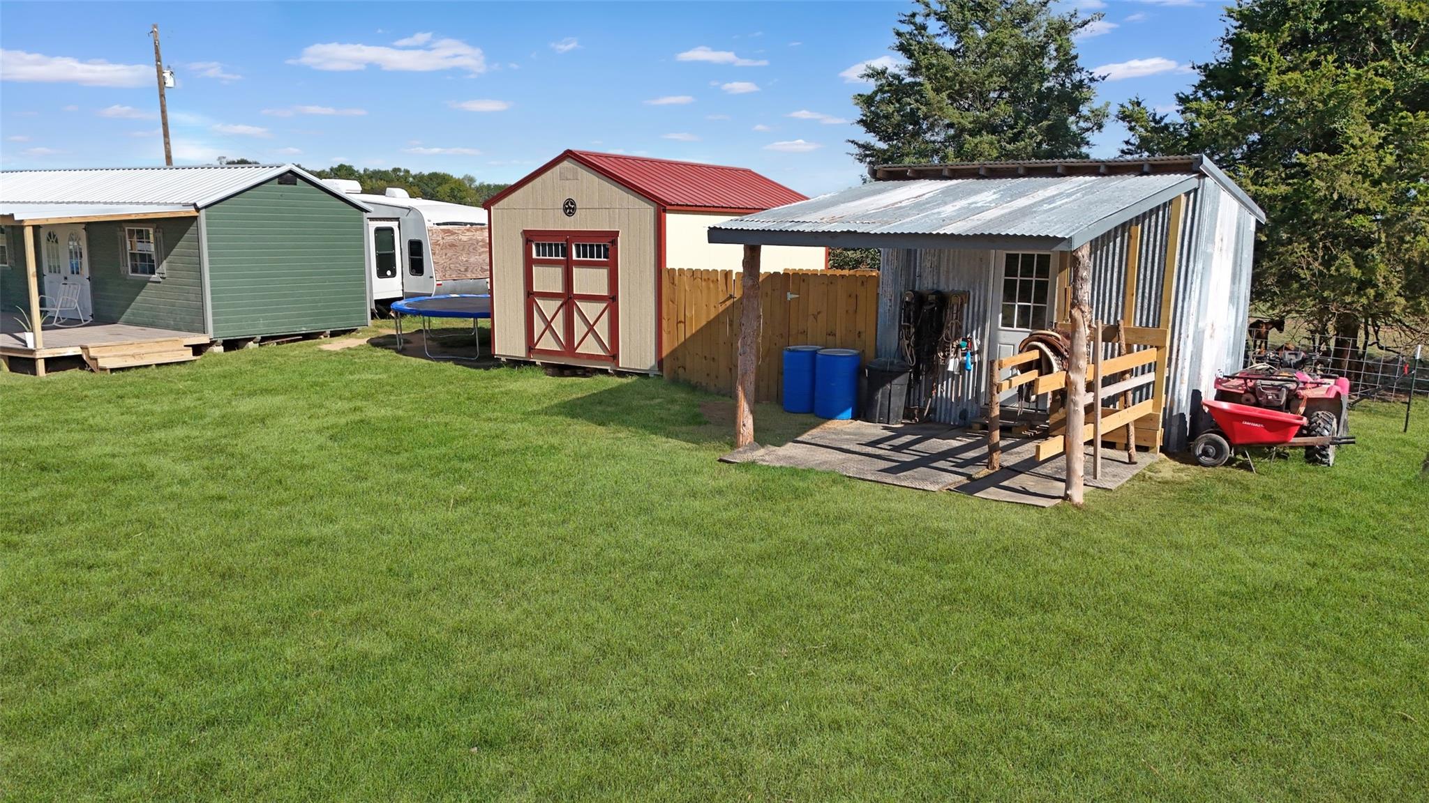 main property photo 15