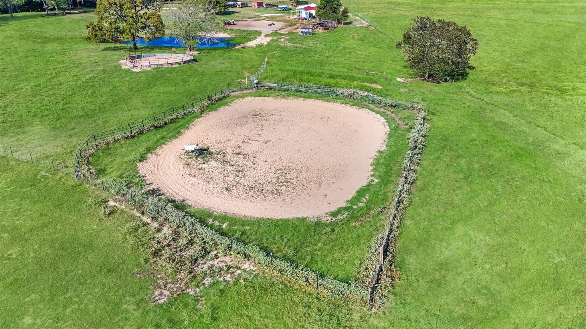 main property photo 30