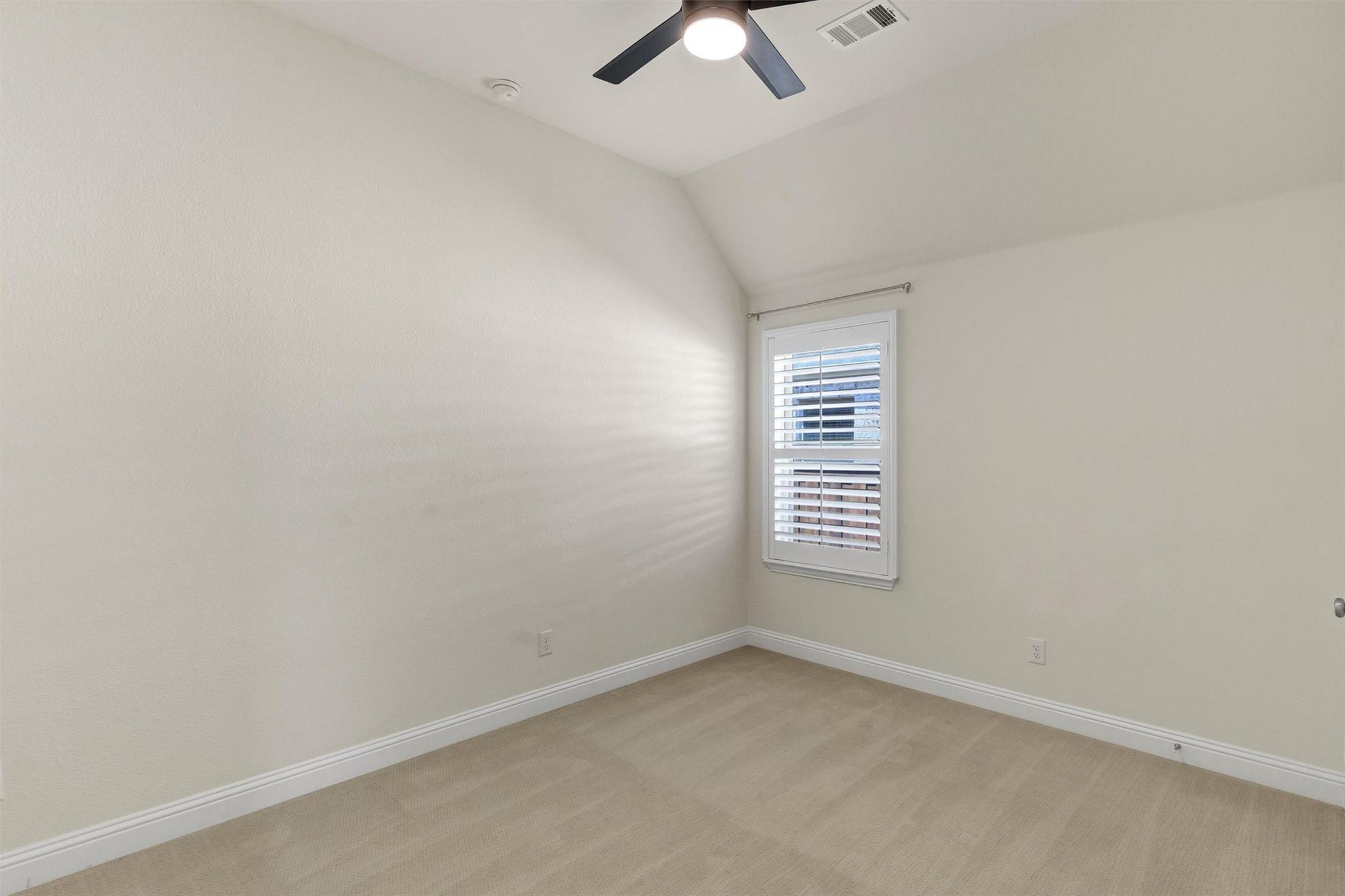 property viewer photo 6