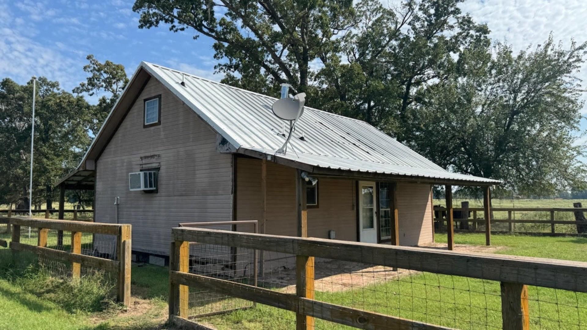 main property photo 13