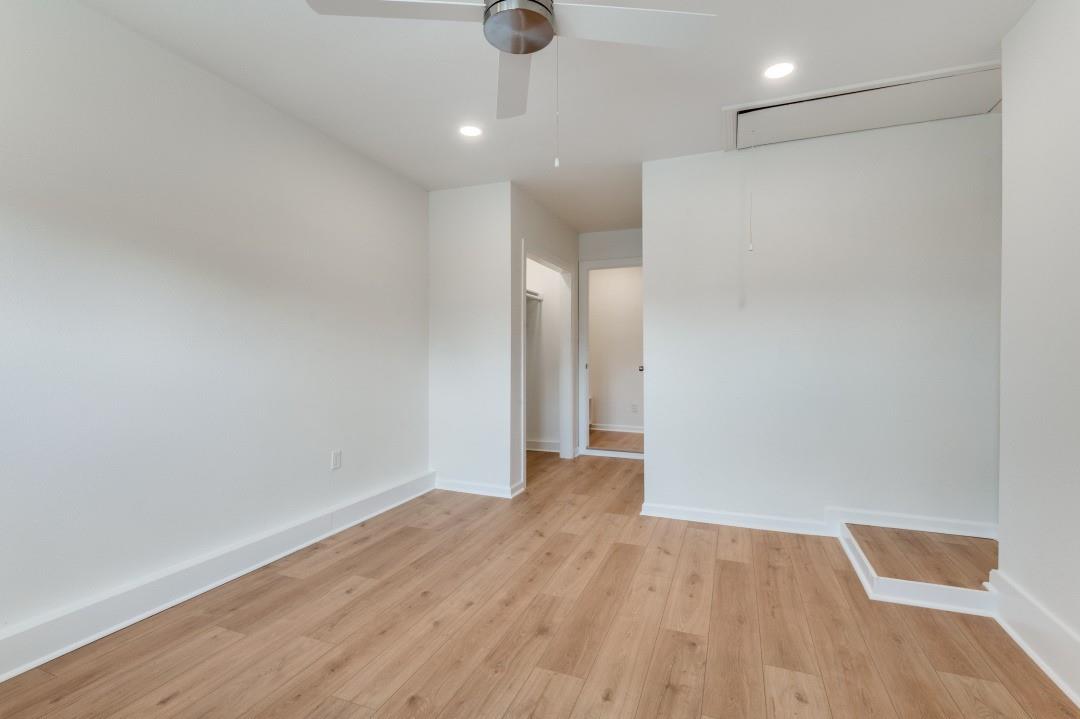 property viewer photo 13