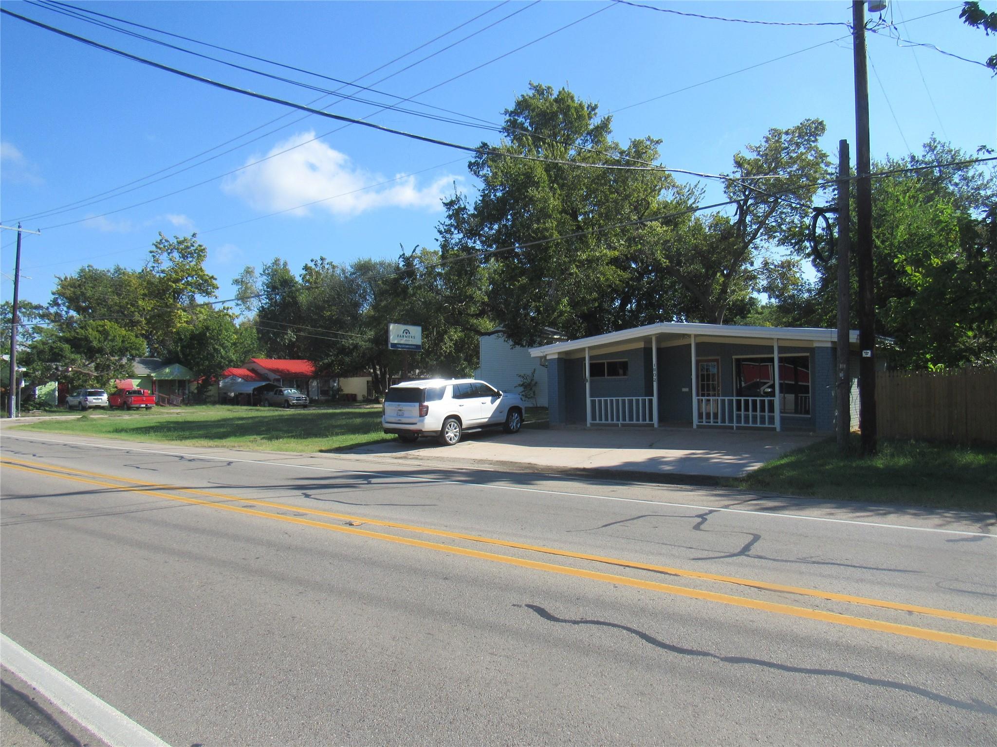 main property photo 5