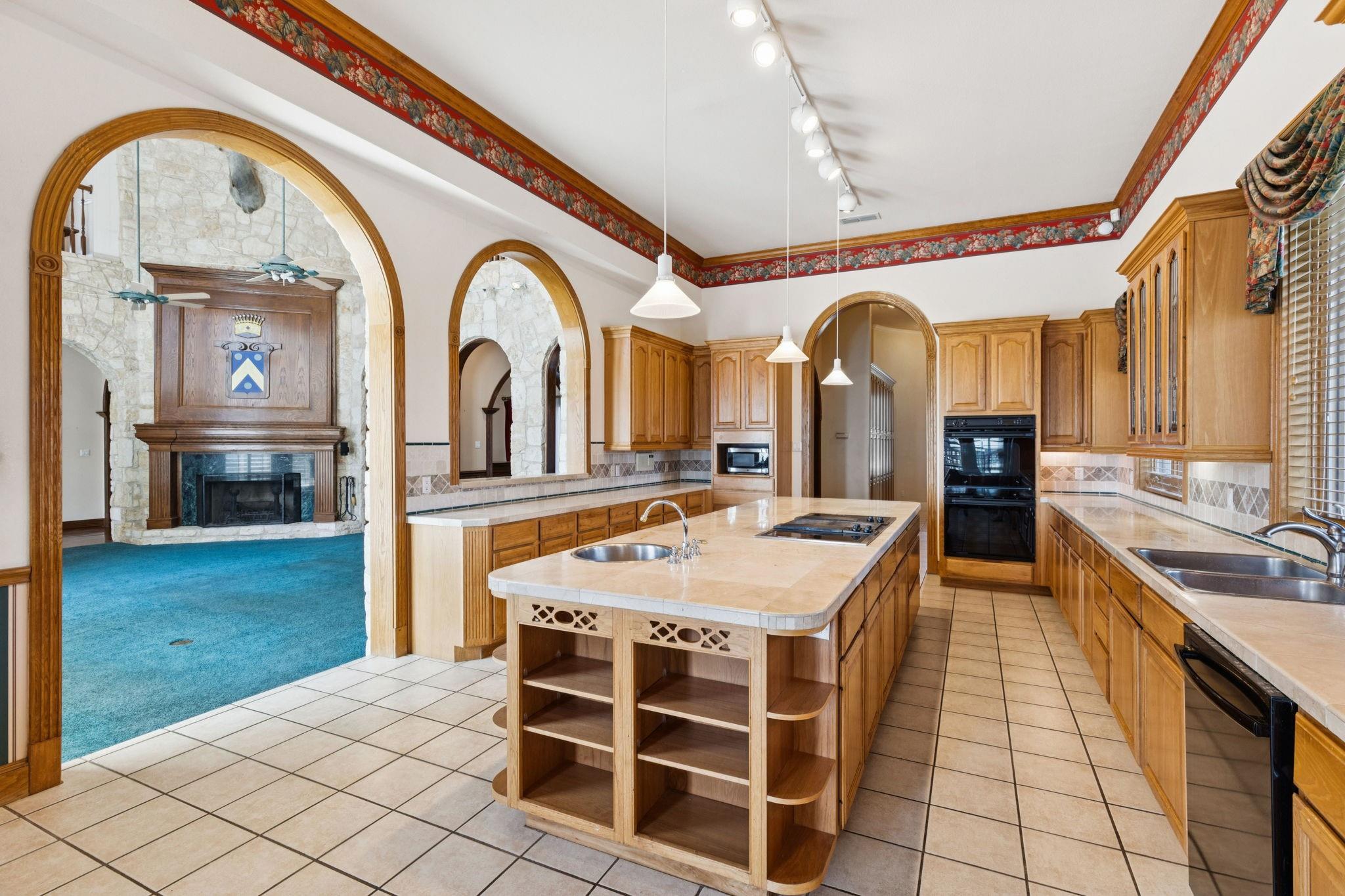 main property photo 23