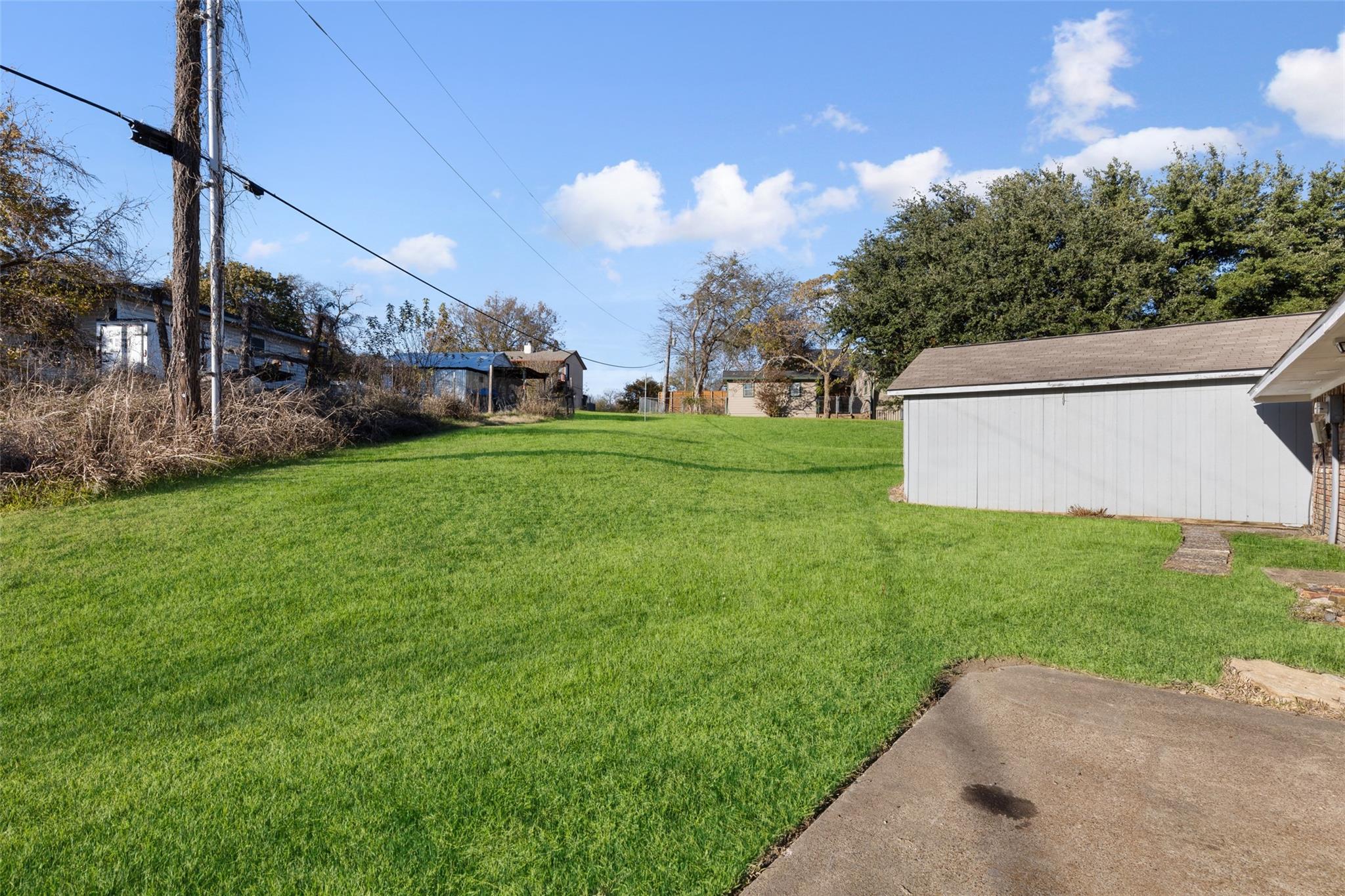 main property photo 22