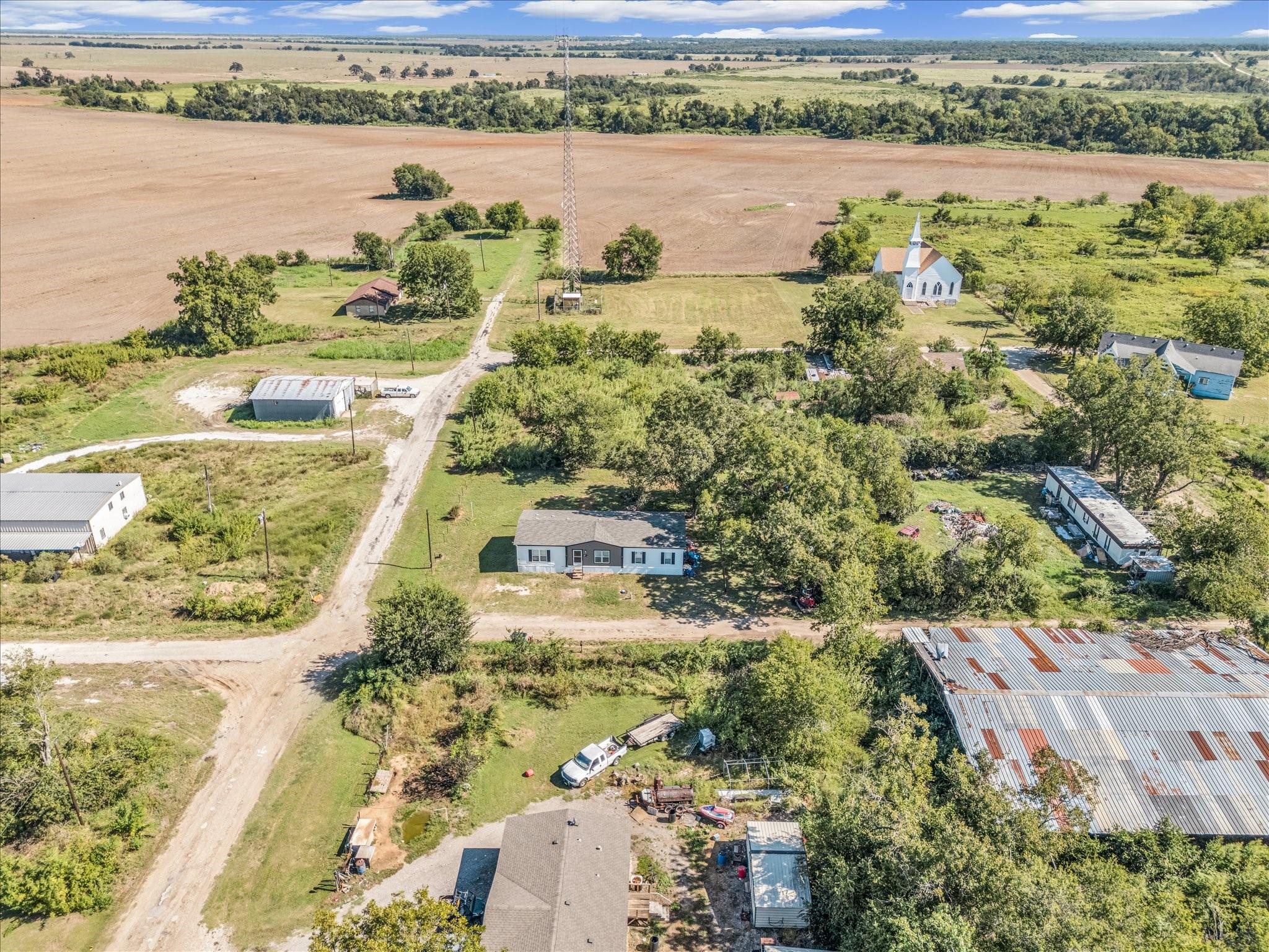 main property photo 34