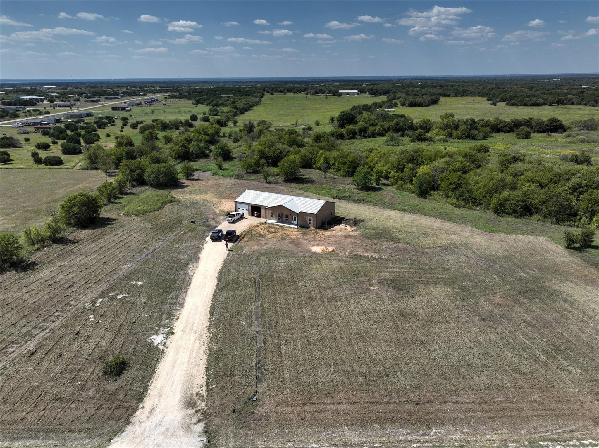 main property photo 27