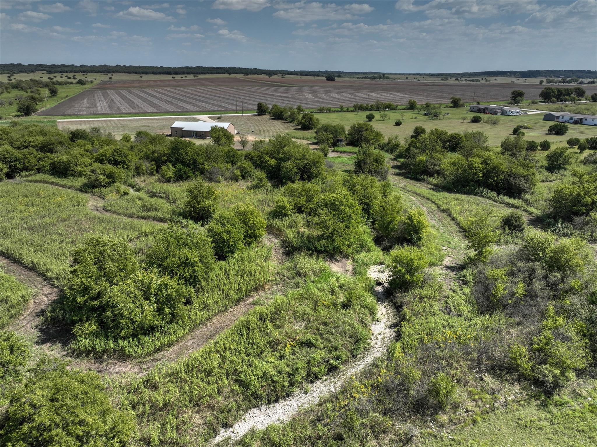 main property photo 31