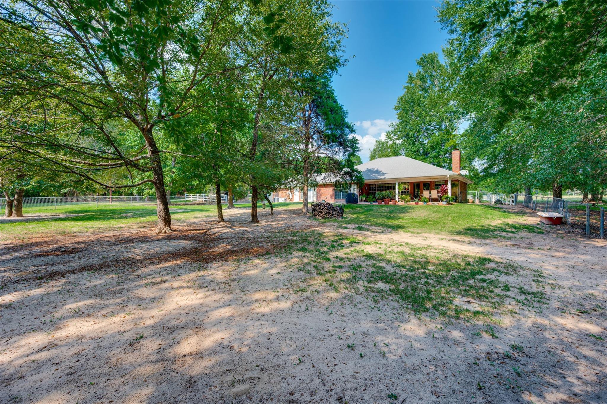 main property photo 27