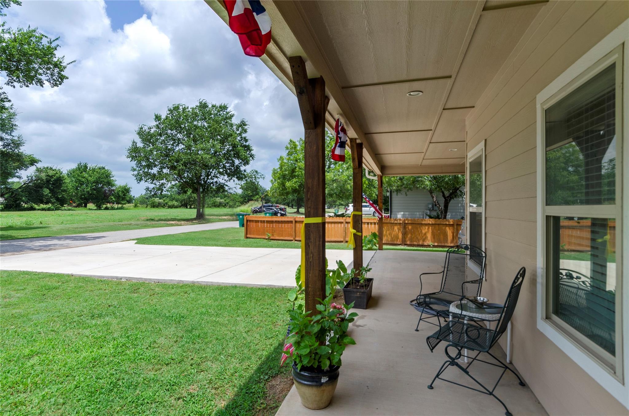 main property photo 18