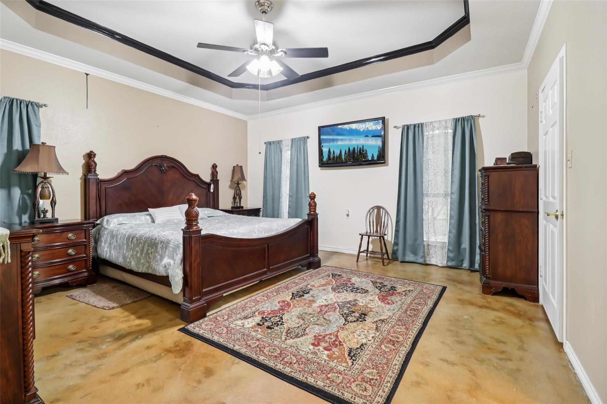 main property photo 16