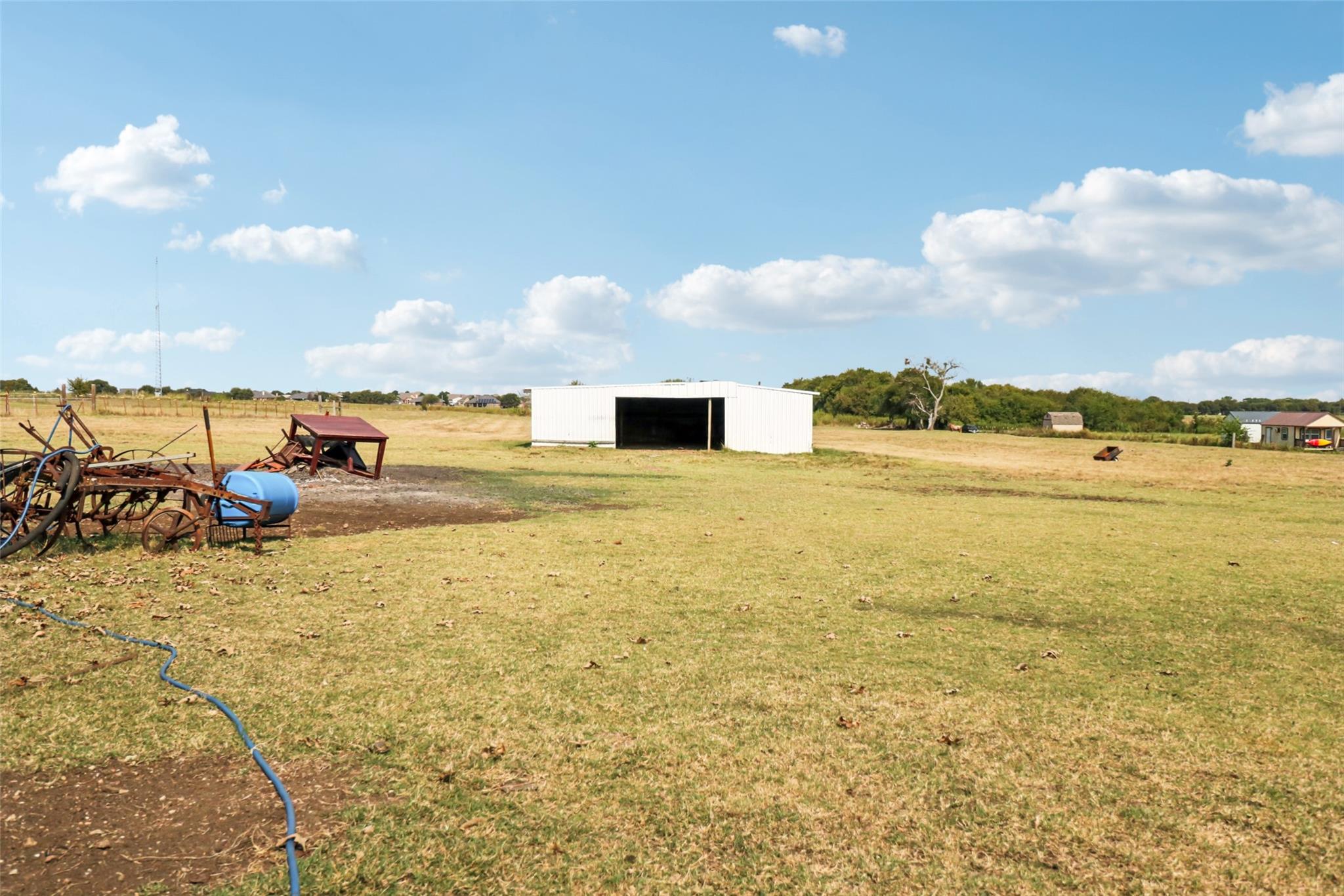 main property photo 39