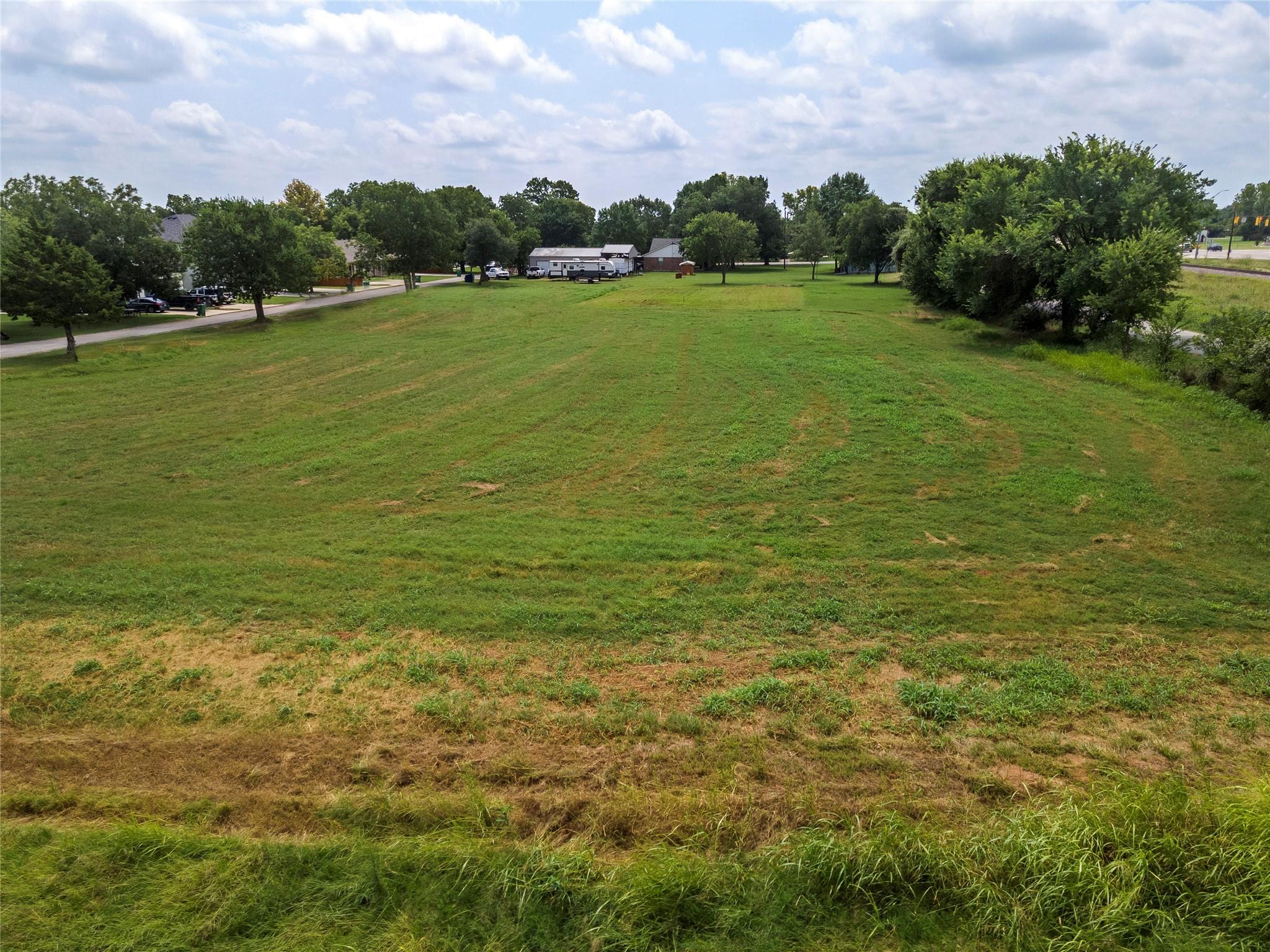 main property photo 20