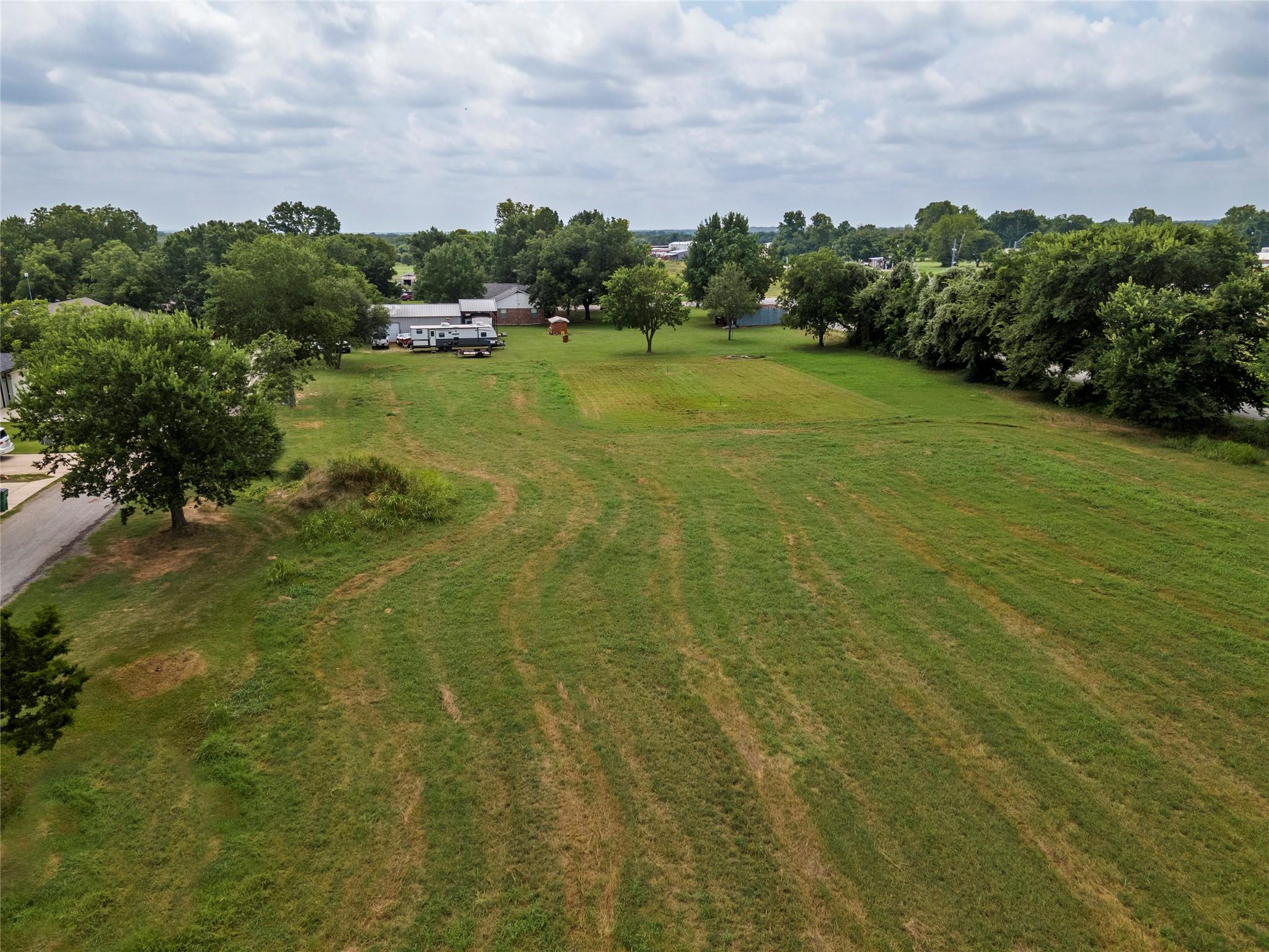 main property photo 22